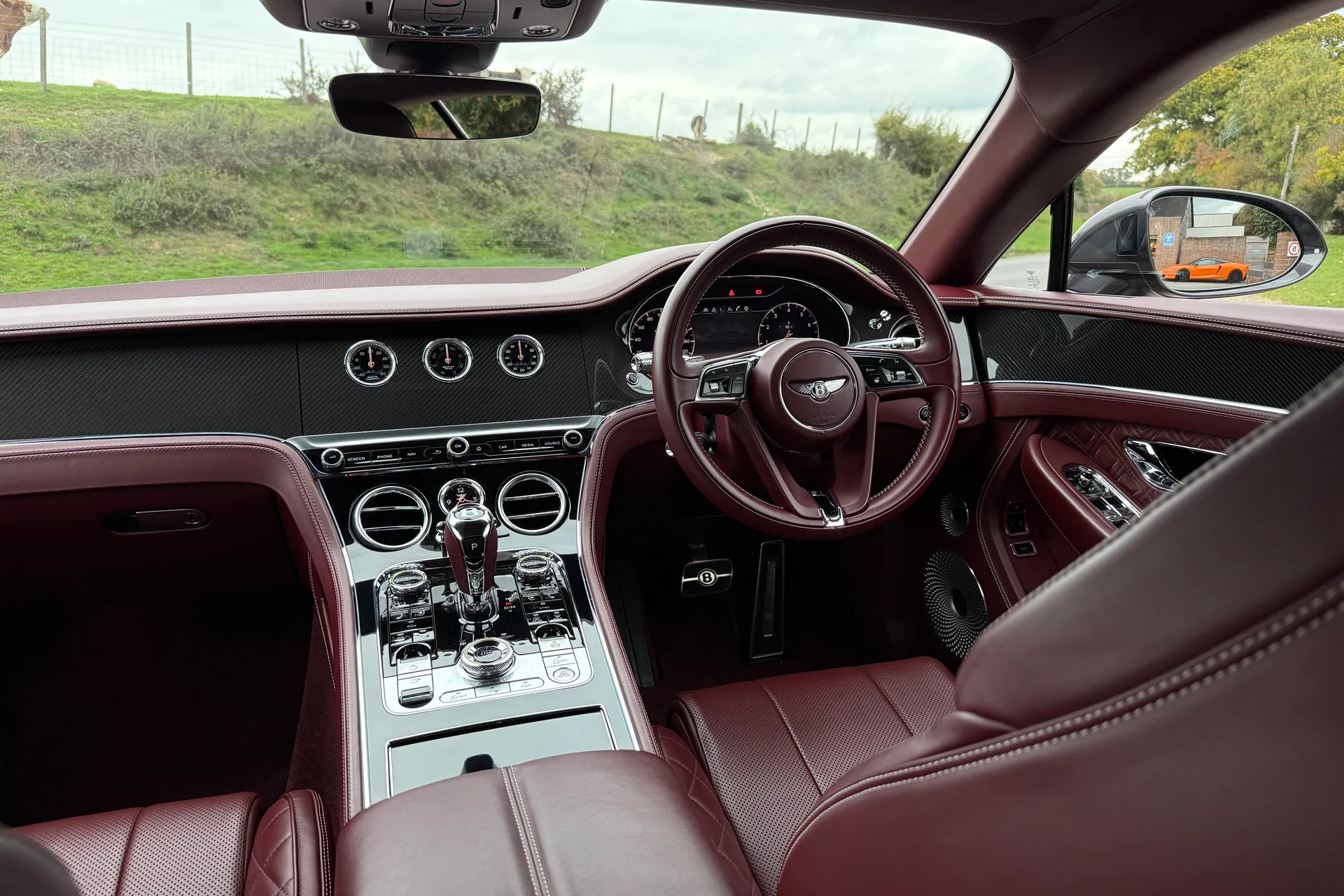 Bentley CONTINENTAL GT thumbnail image number 2