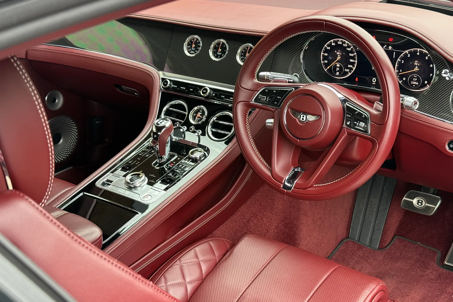 Bentley CONTINENTAL GT thumbnail image number 21