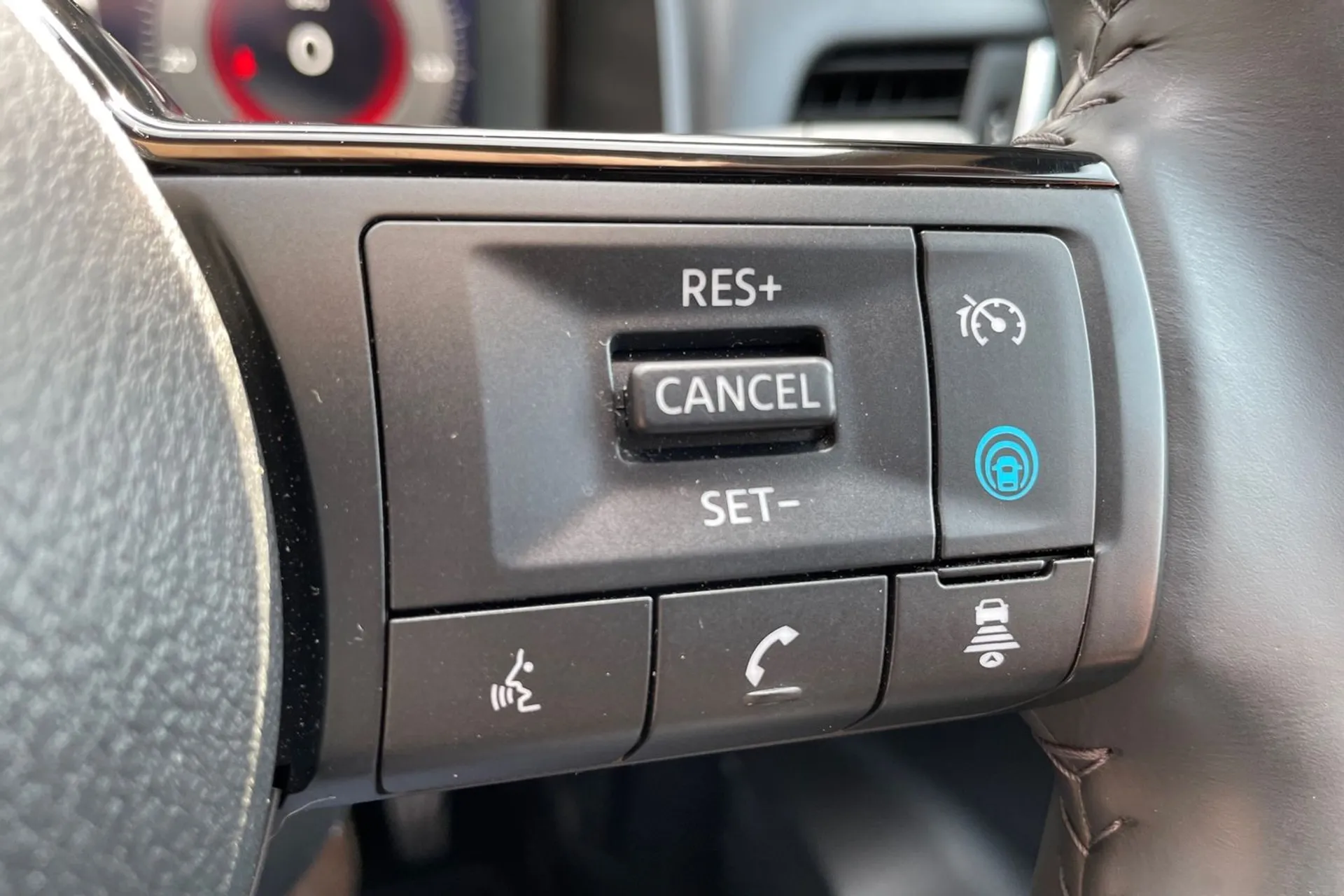 NISSAN QASHQAI thumbnail image number 37