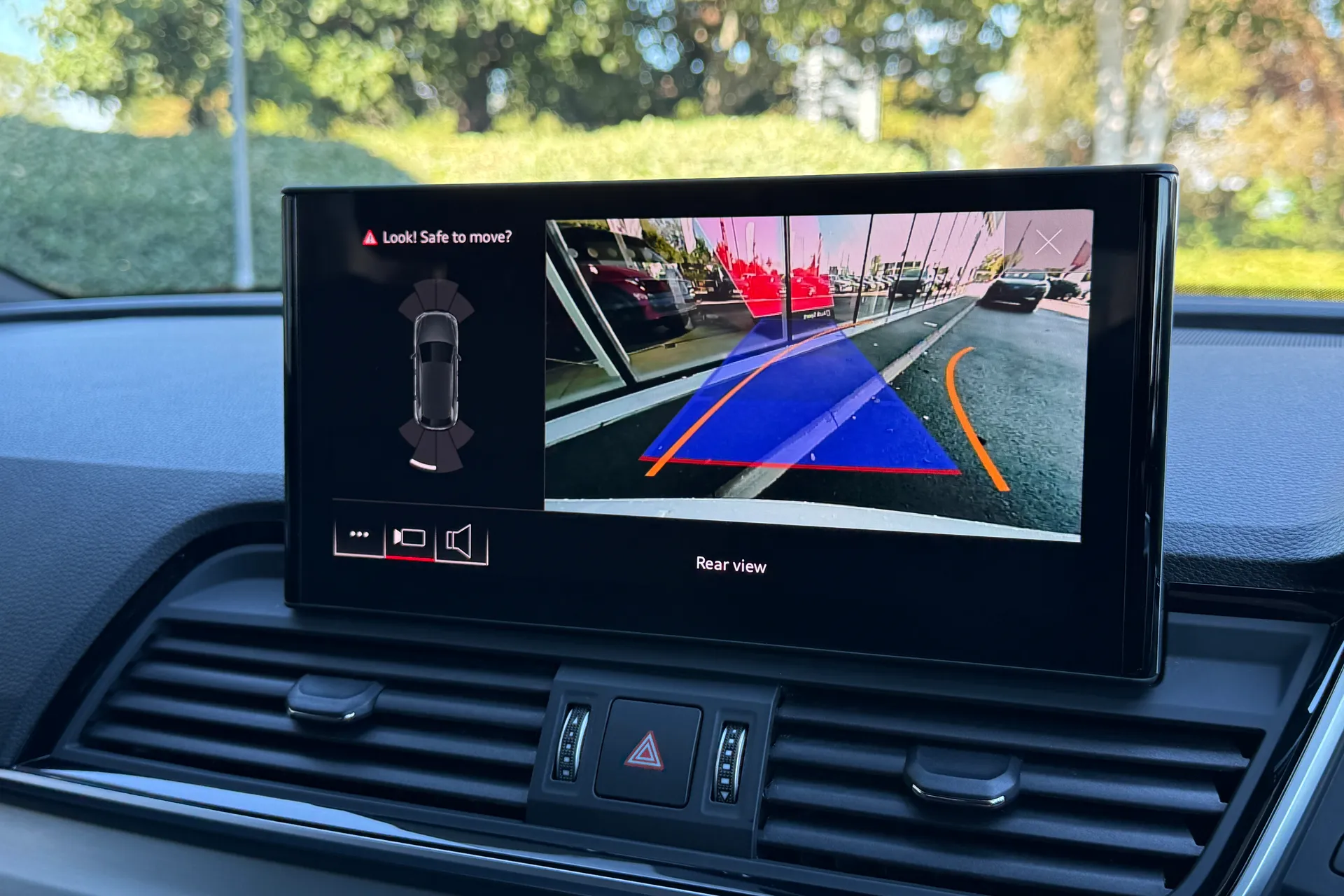 Audi Q5 thumbnail image number 3