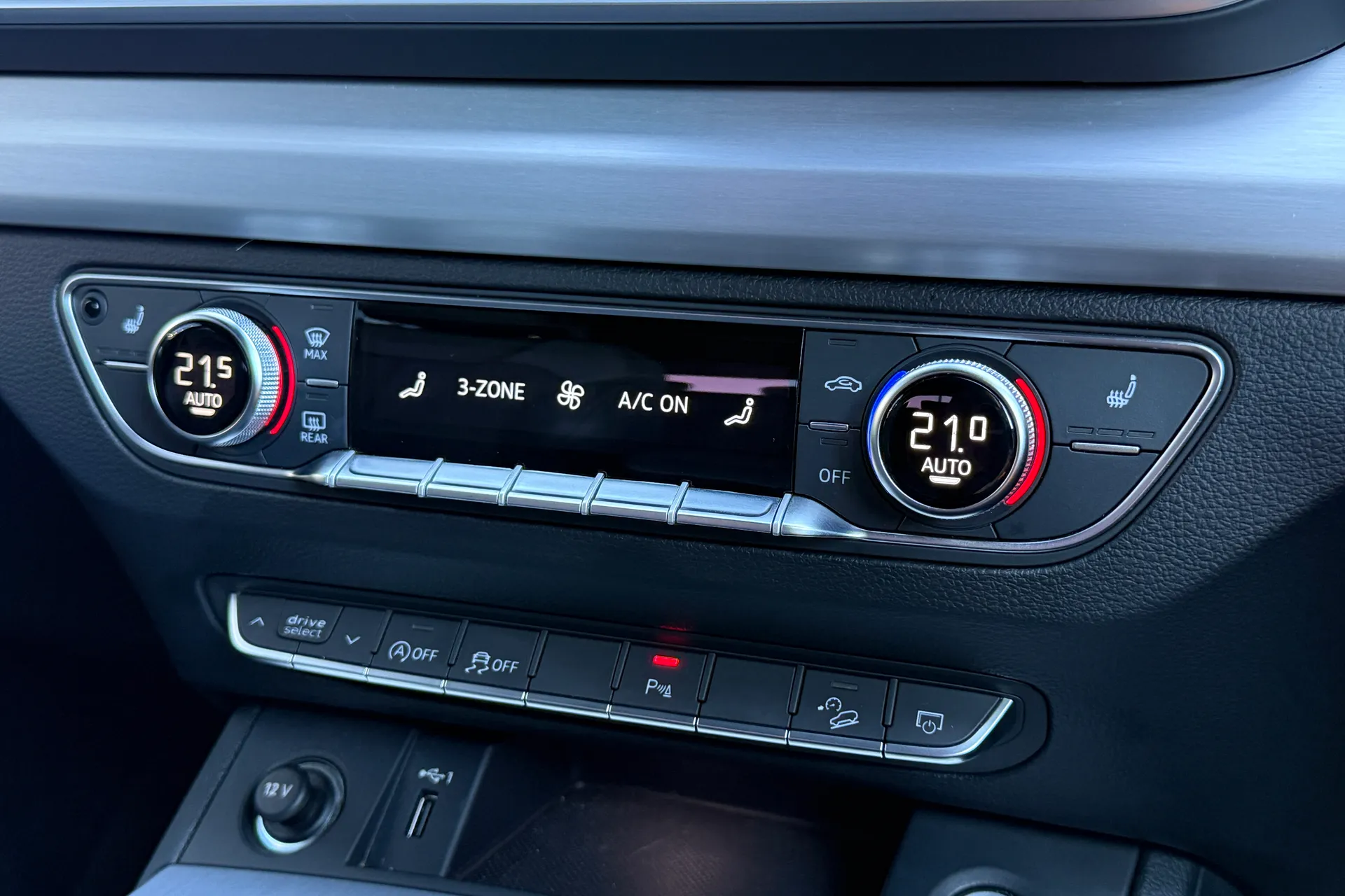Audi Q5 thumbnail image number 22