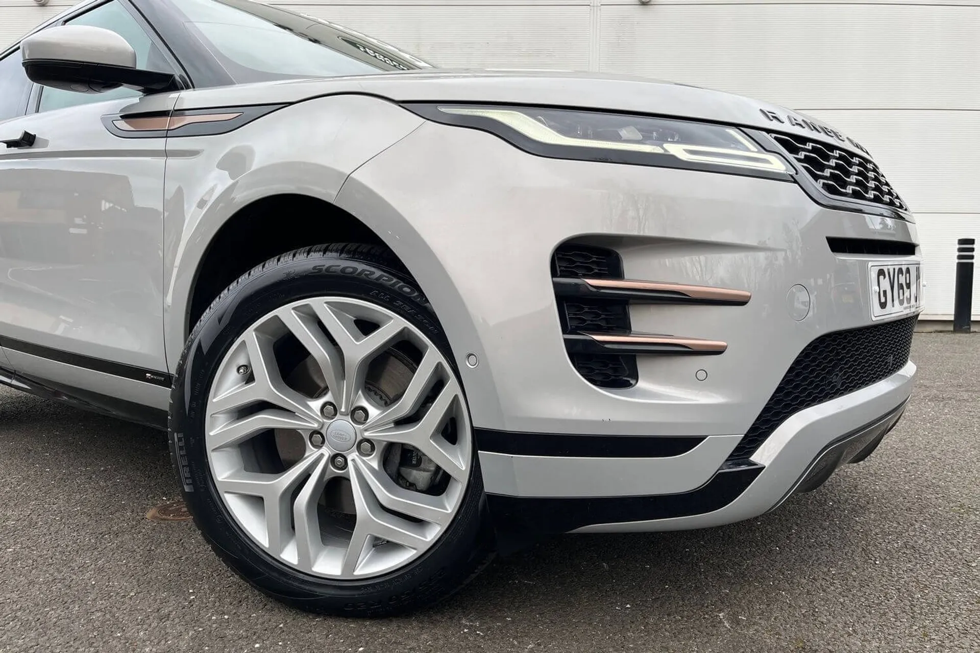 LAND ROVER RANGE ROVER EVOQUE thumbnail image number 17