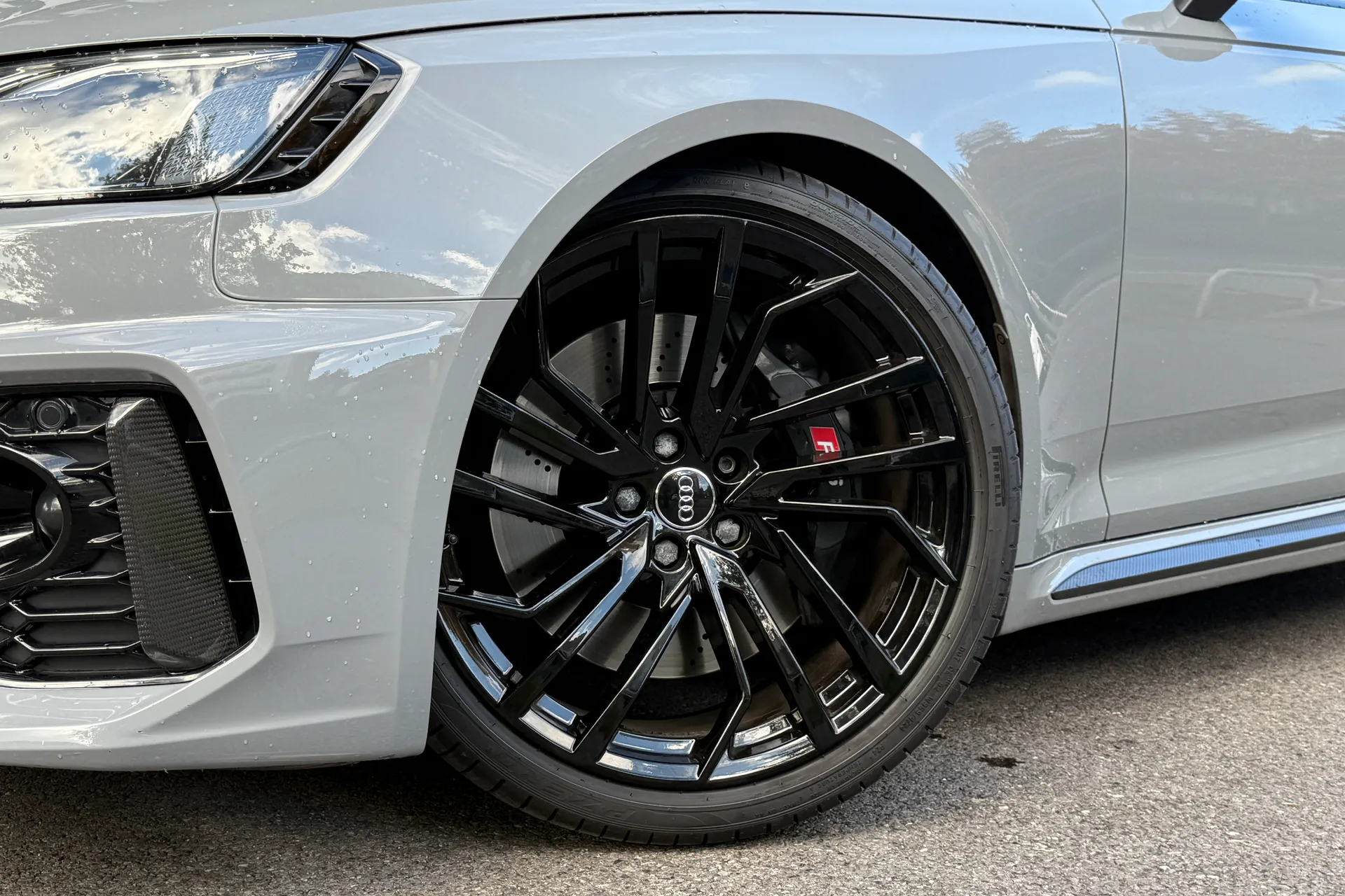 Audi RS4 thumbnail image number 79