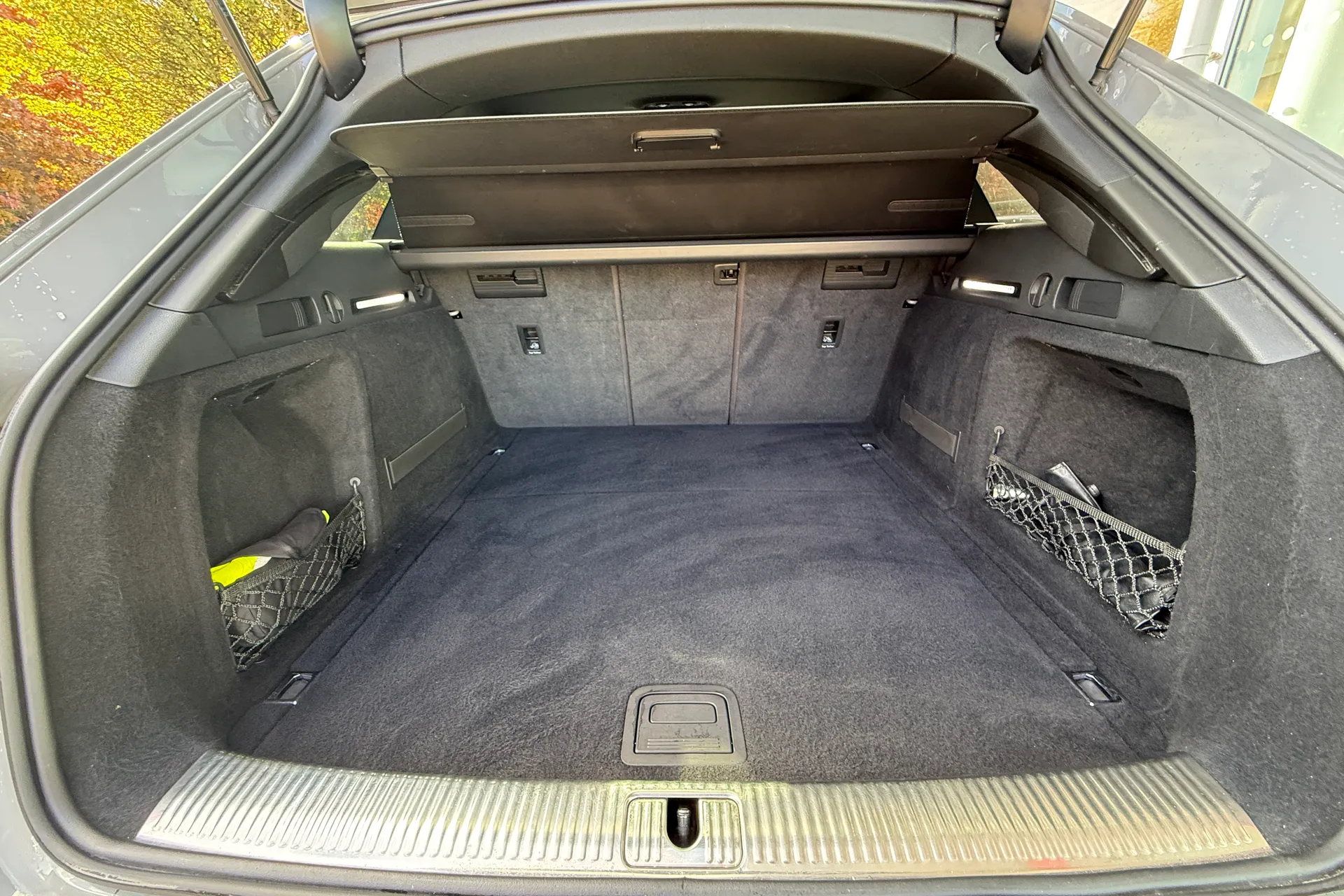 Audi RS4 thumbnail image number 63