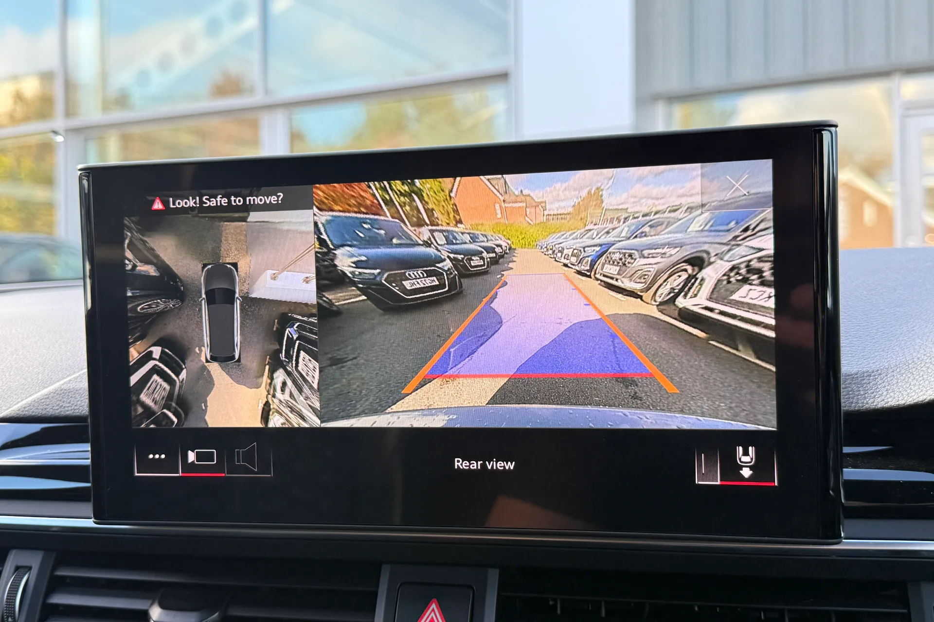 Audi RS4 thumbnail image number 4