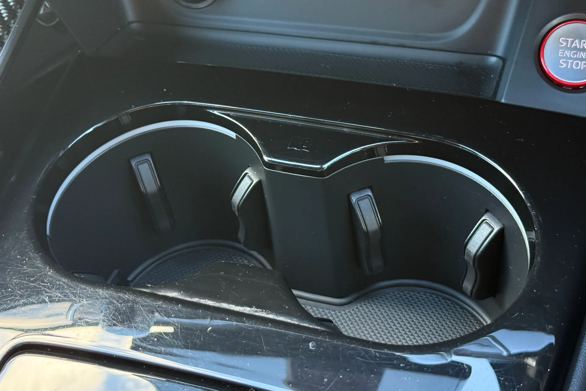 Audi RS4 thumbnail image number 33