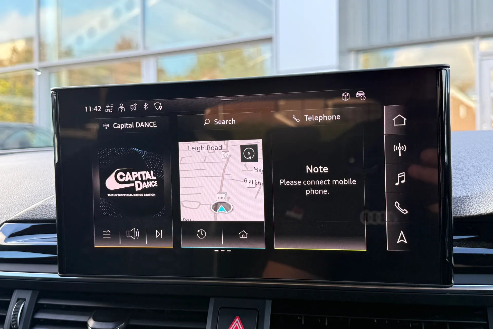 Audi RS4 thumbnail image number 19