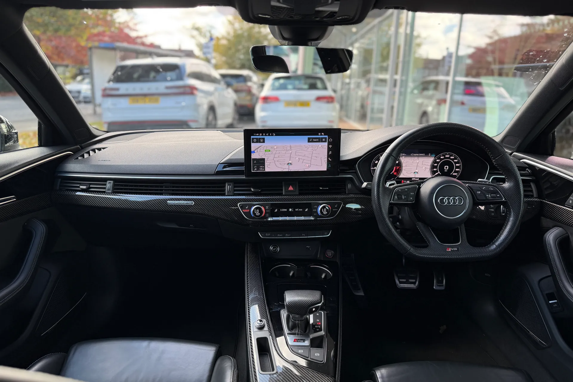 Audi RS4 thumbnail image number 3