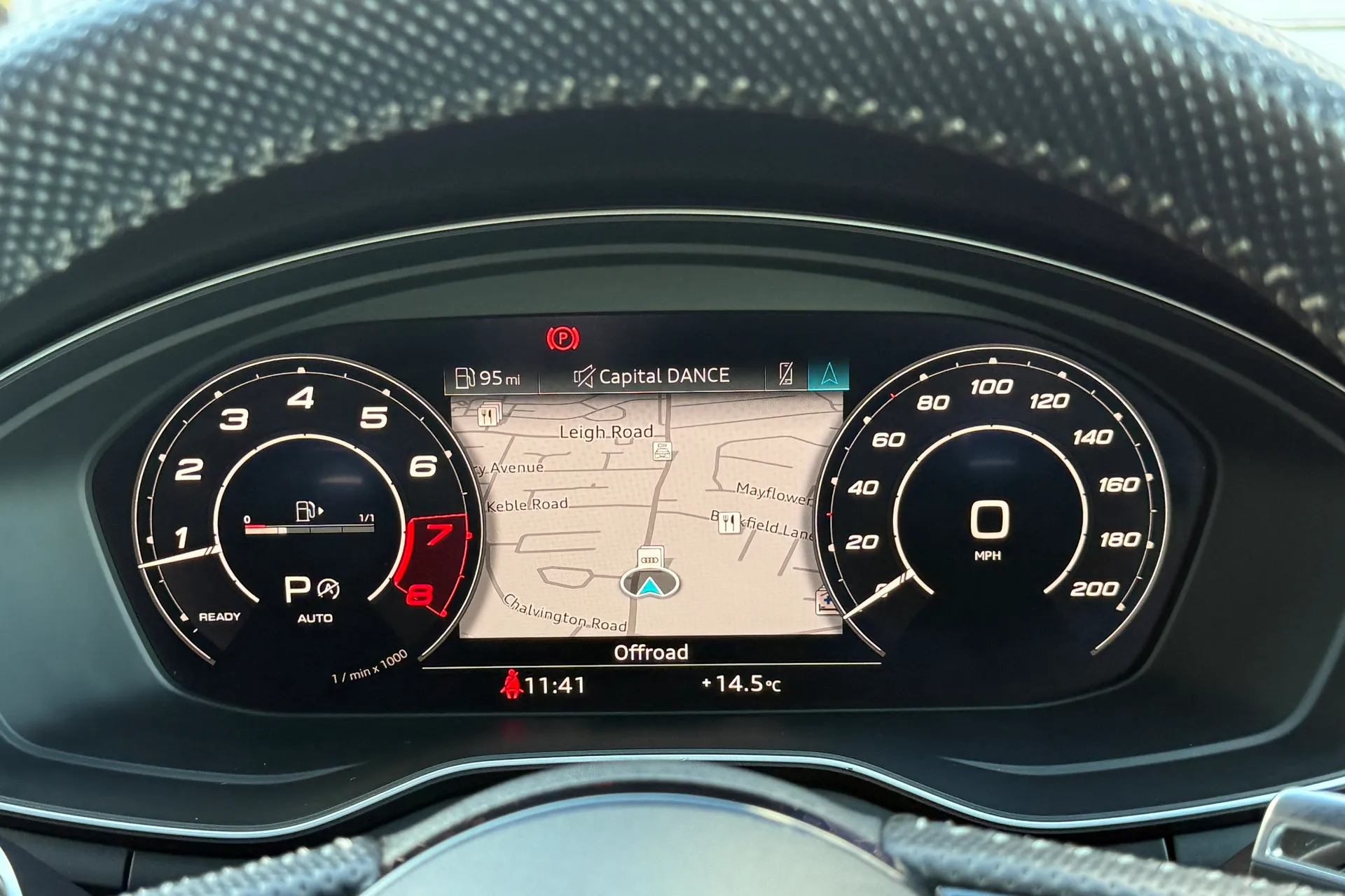 Audi RS4 thumbnail image number 9