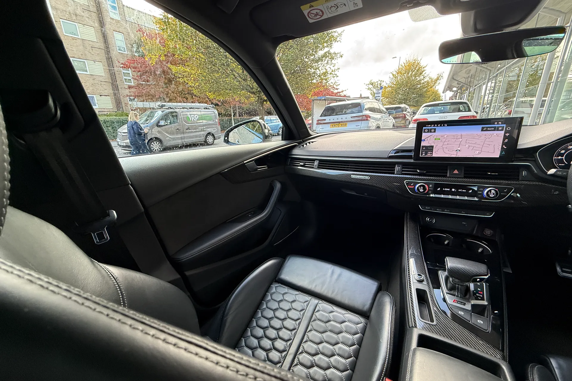 Audi RS4 thumbnail image number 51