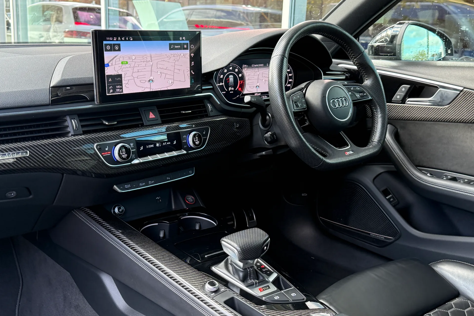 Audi RS4 thumbnail image number 72