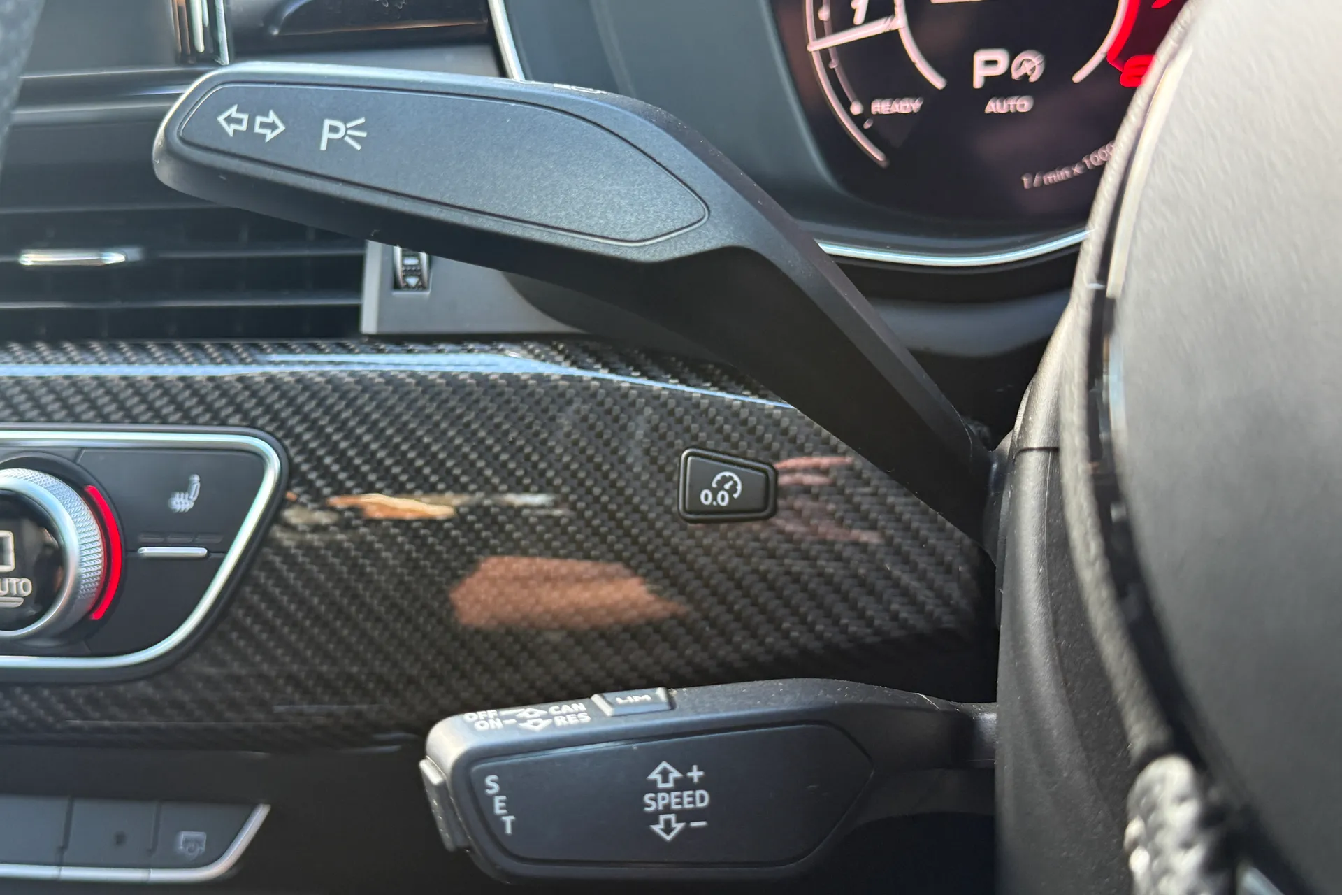 Audi RS4 thumbnail image number 24