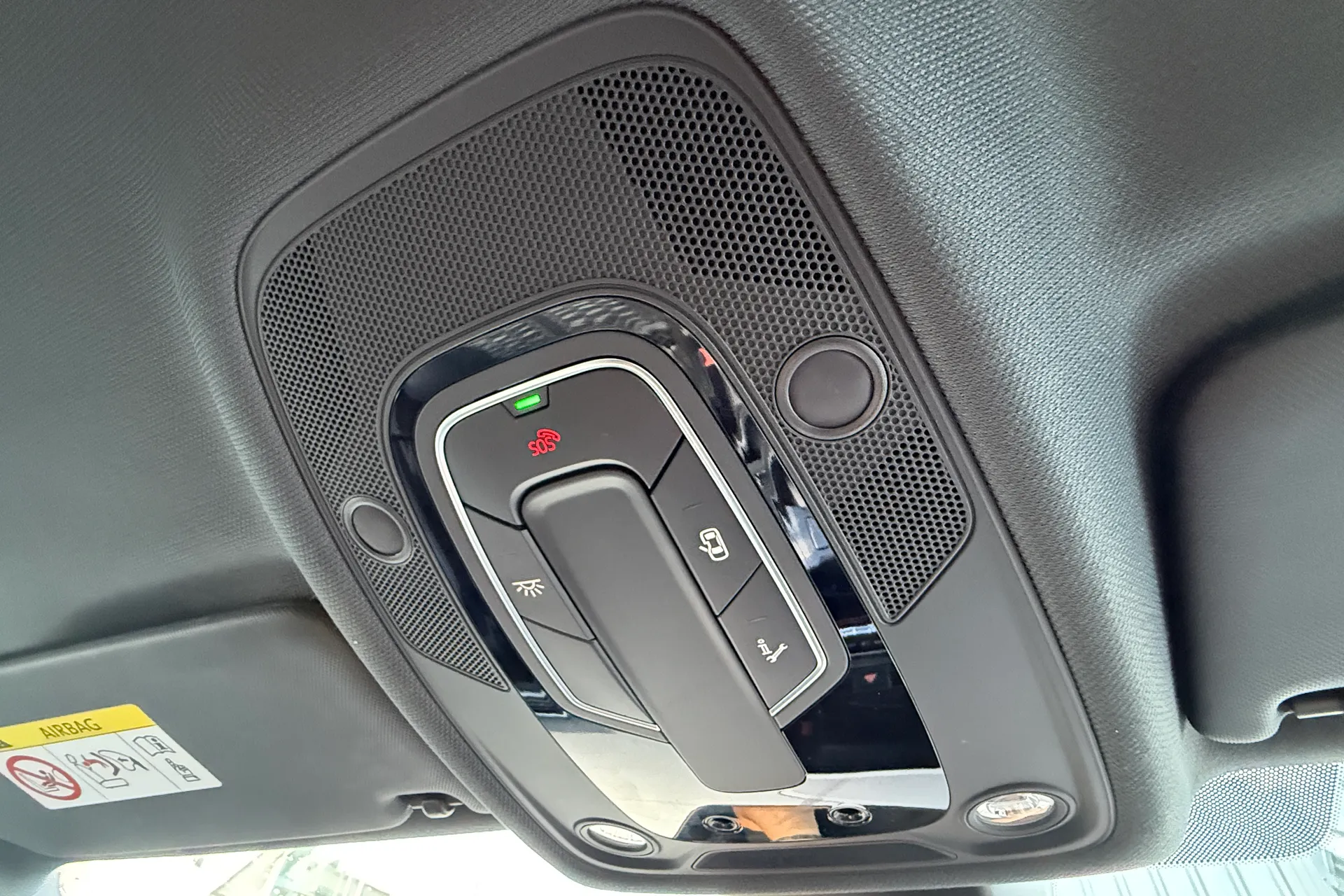 Audi RS4 thumbnail image number 39