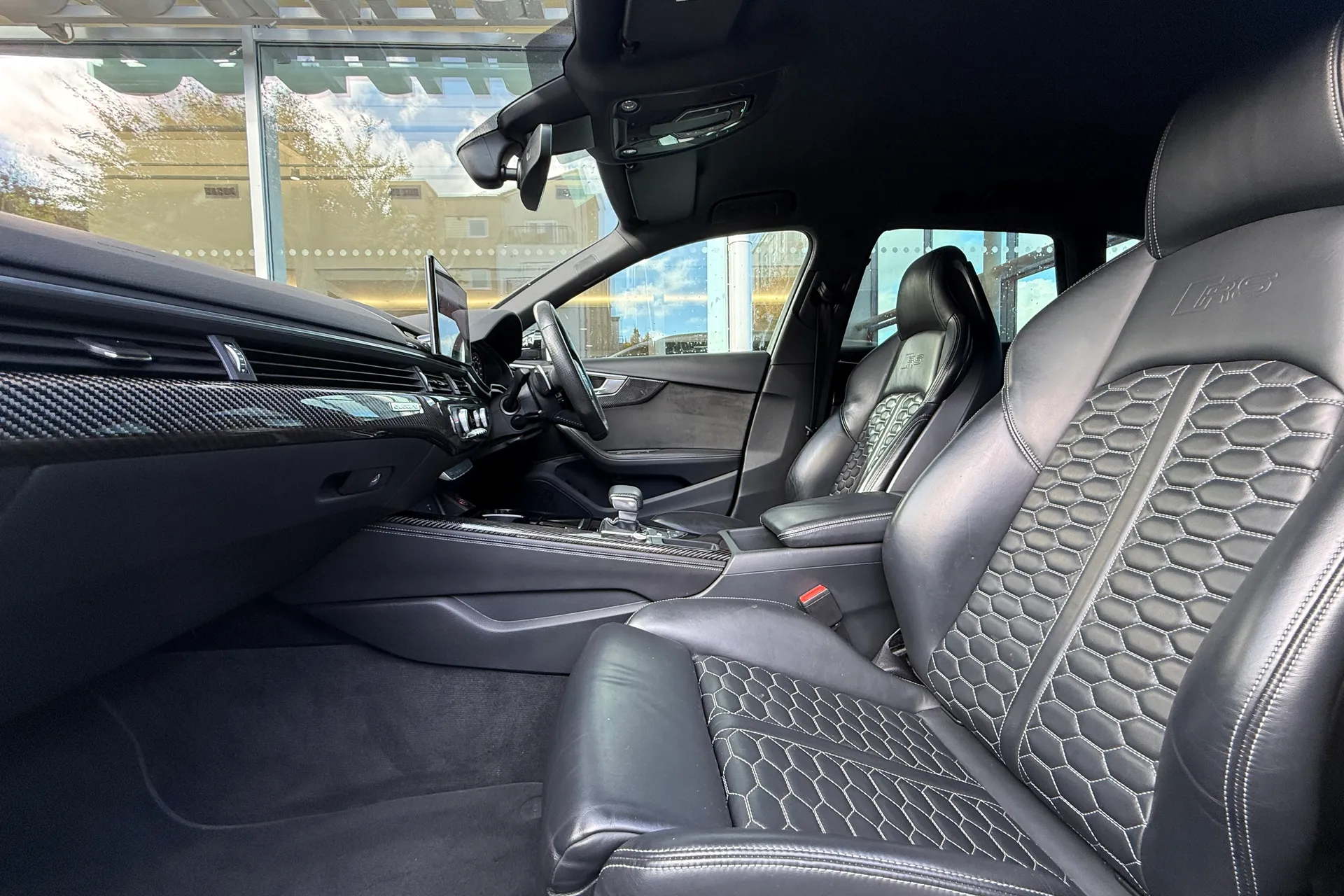 Audi RS4 thumbnail image number 70