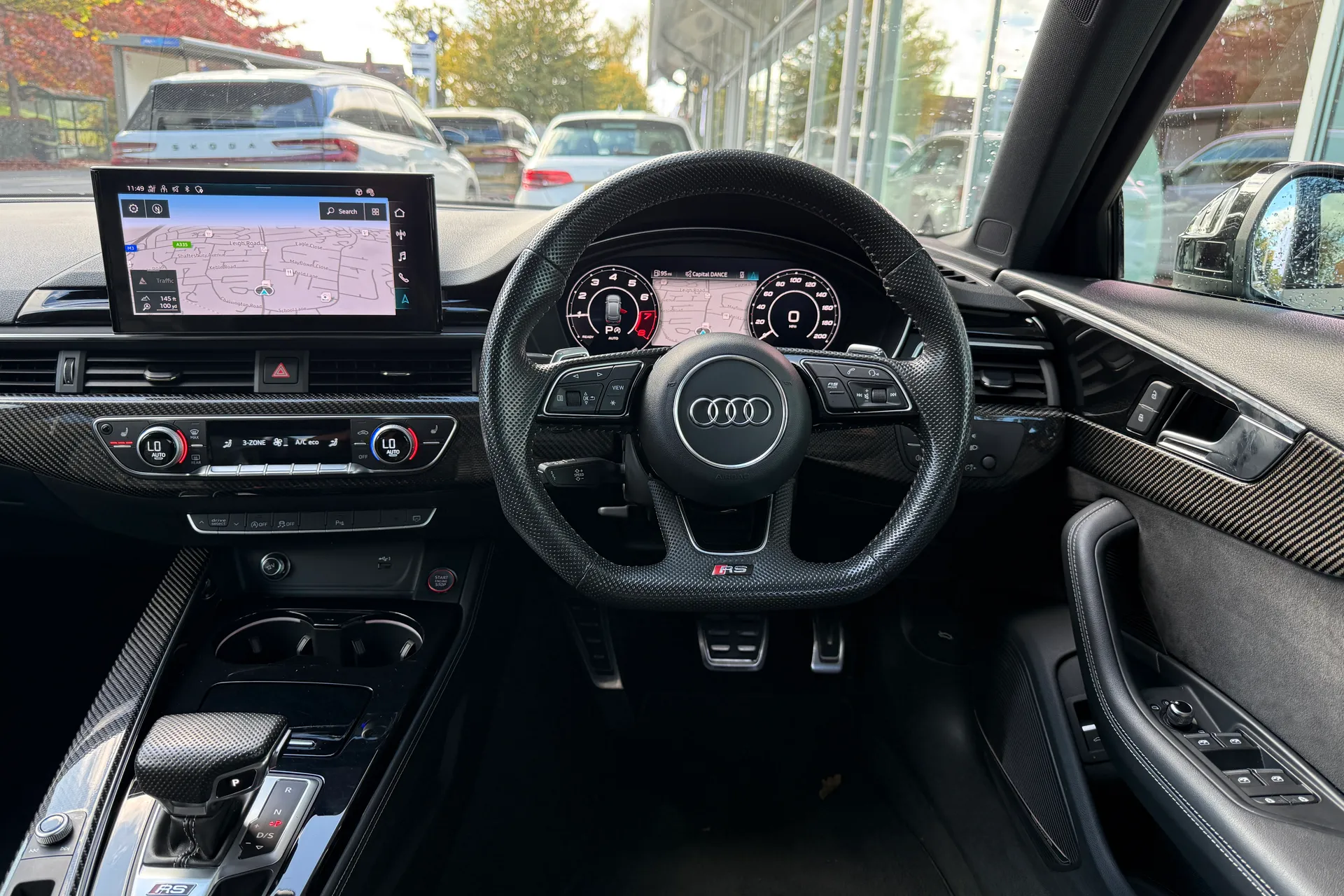 Audi RS4 thumbnail image number 49