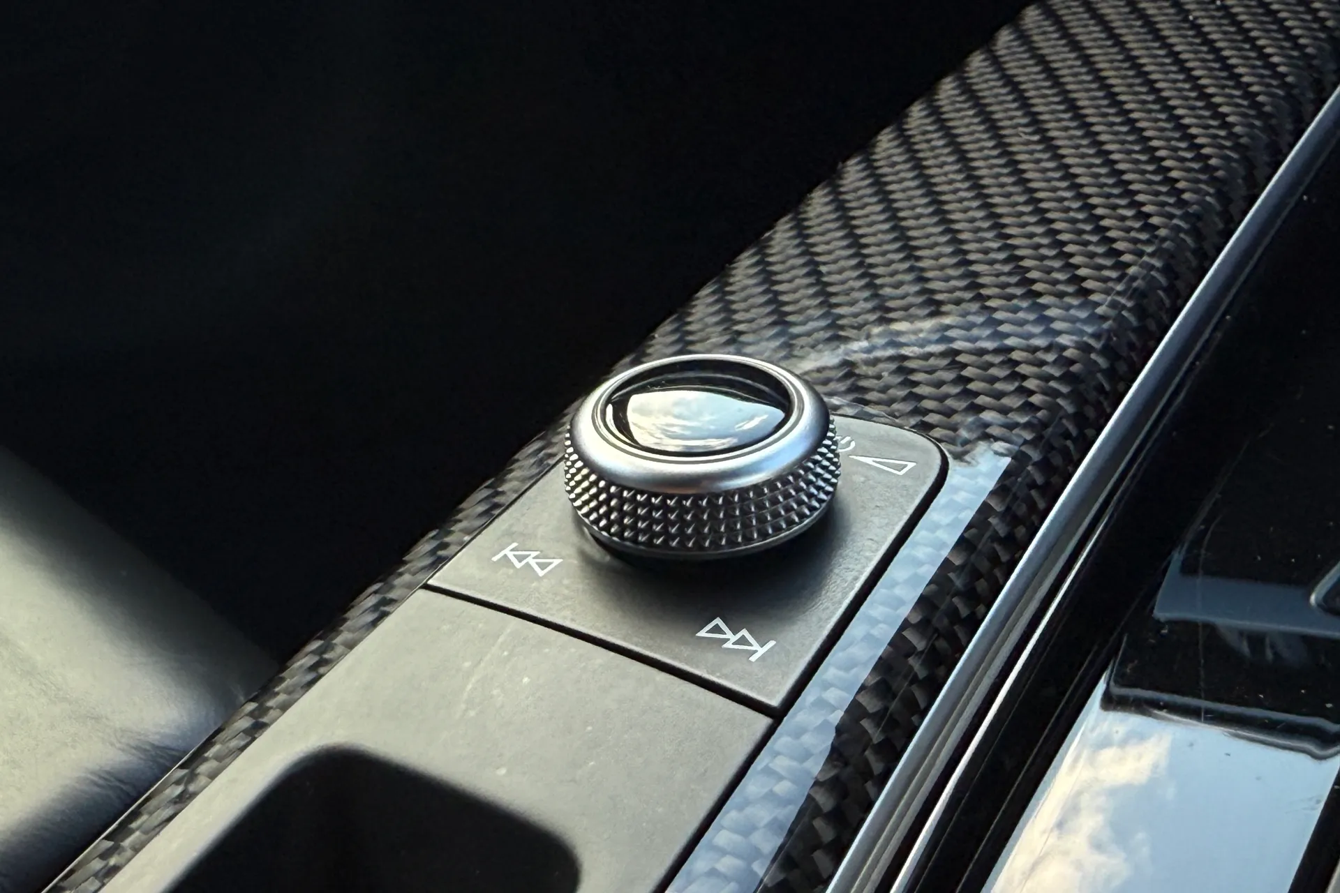 Audi RS4 thumbnail image number 30