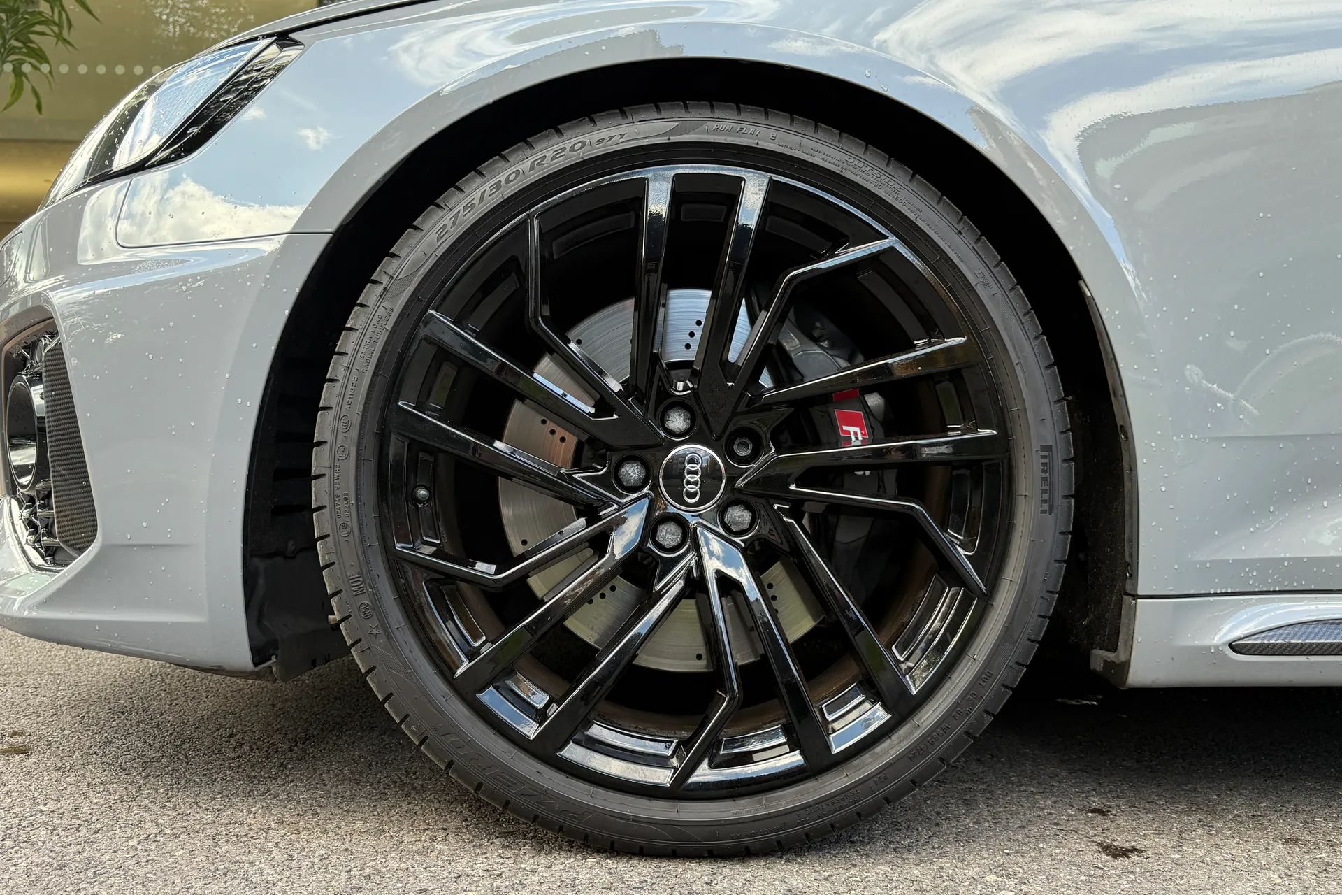 Audi RS4 thumbnail image number 12