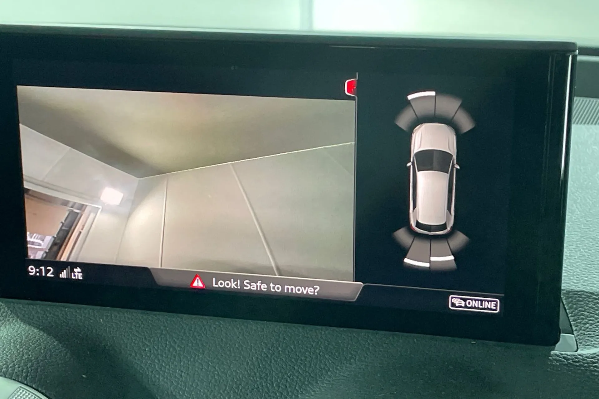 Audi Q2 thumbnail image number 3