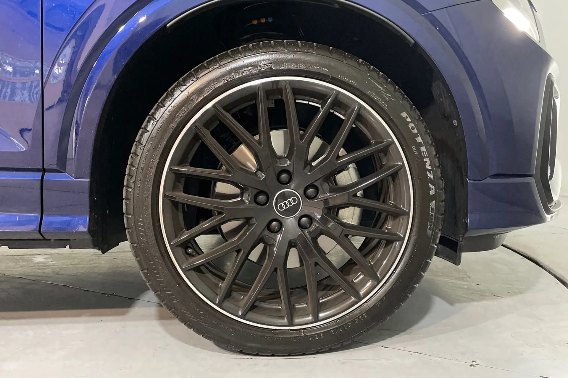 Audi Q2 thumbnail image number 12