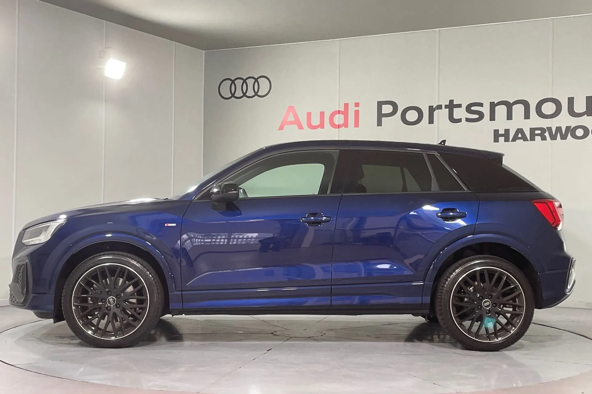 Audi Q2 thumbnail image number 11