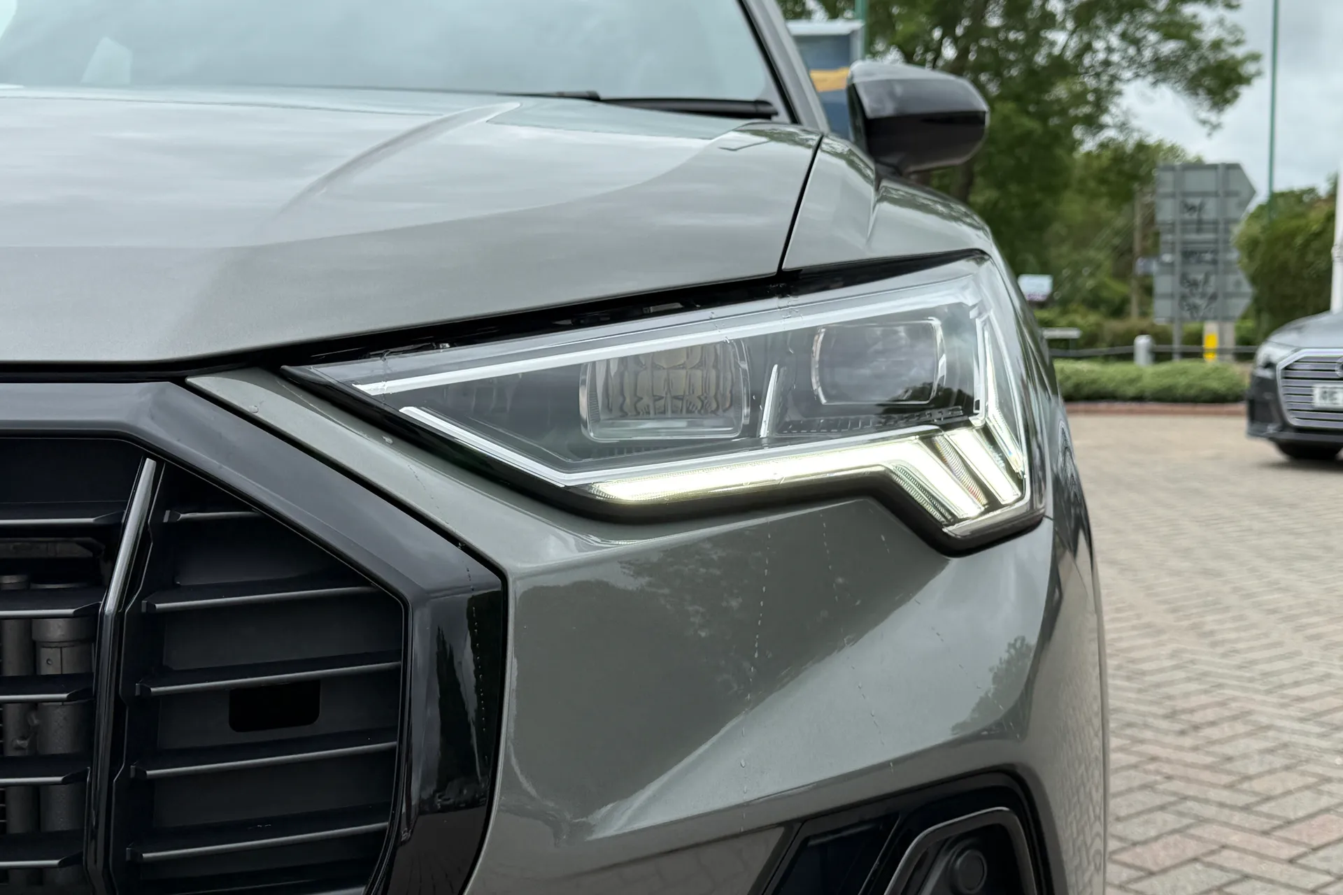 Audi Q3 thumbnail image number 52