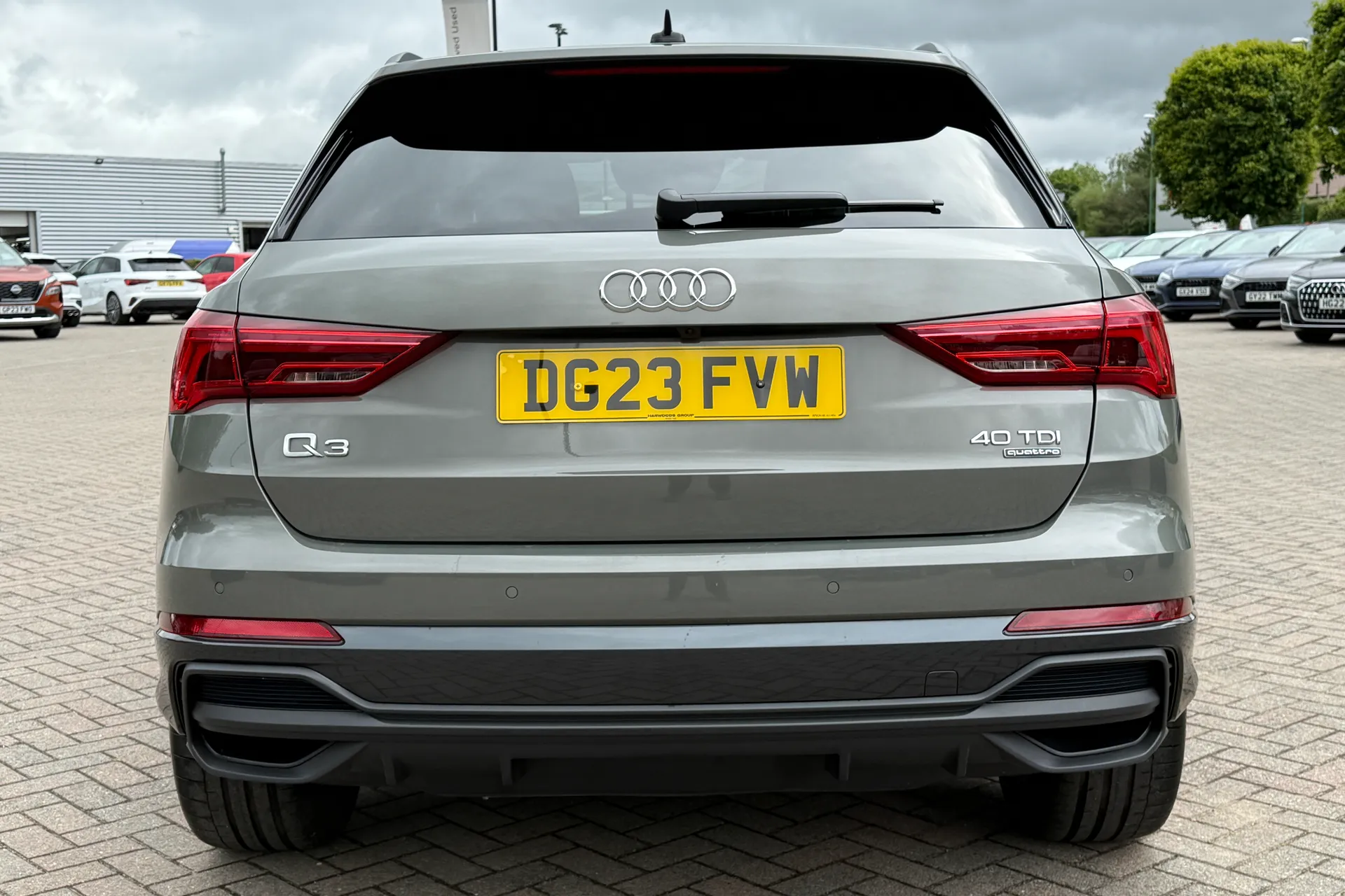 Audi Q3 thumbnail image number 32