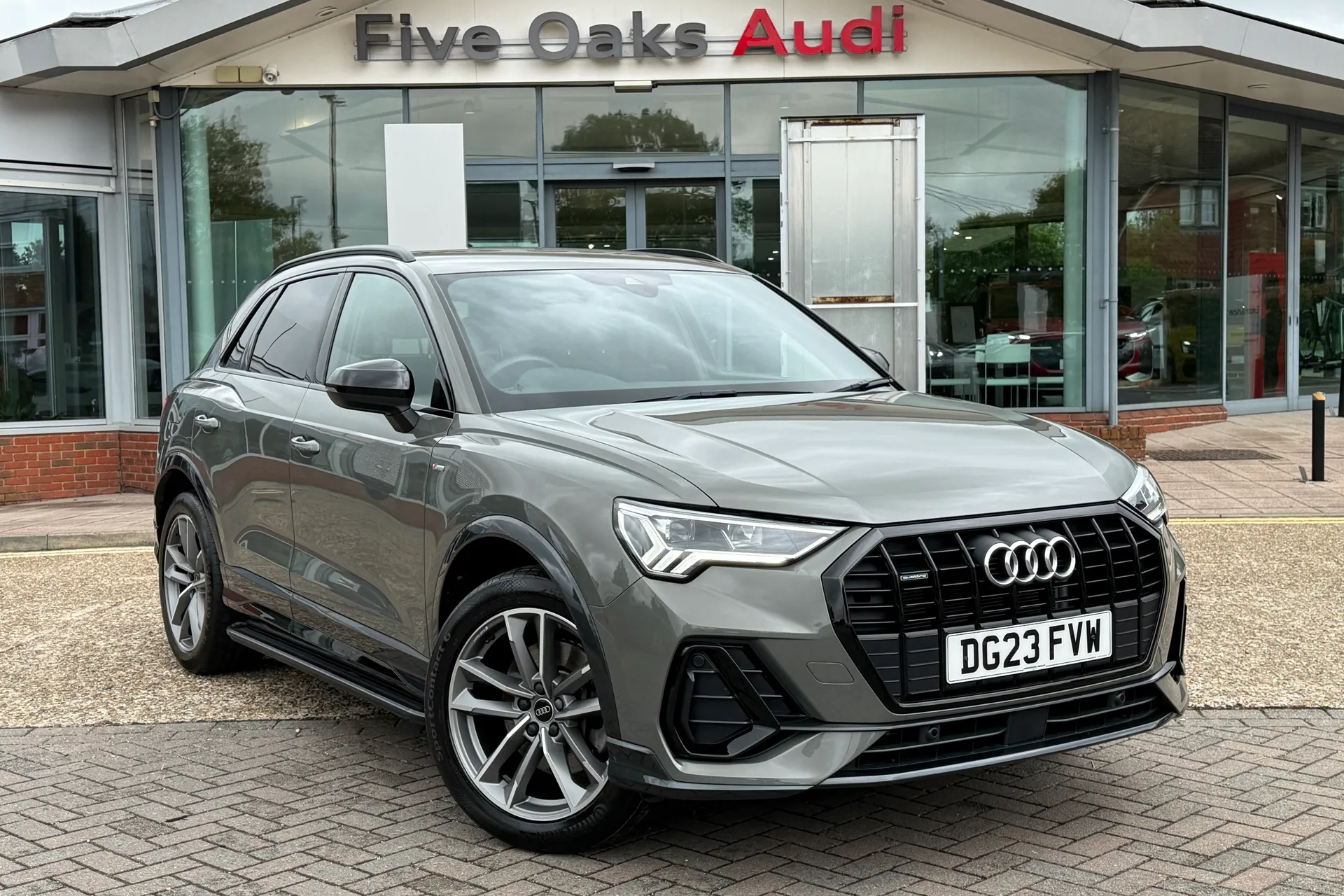 Audi Q3 focused image