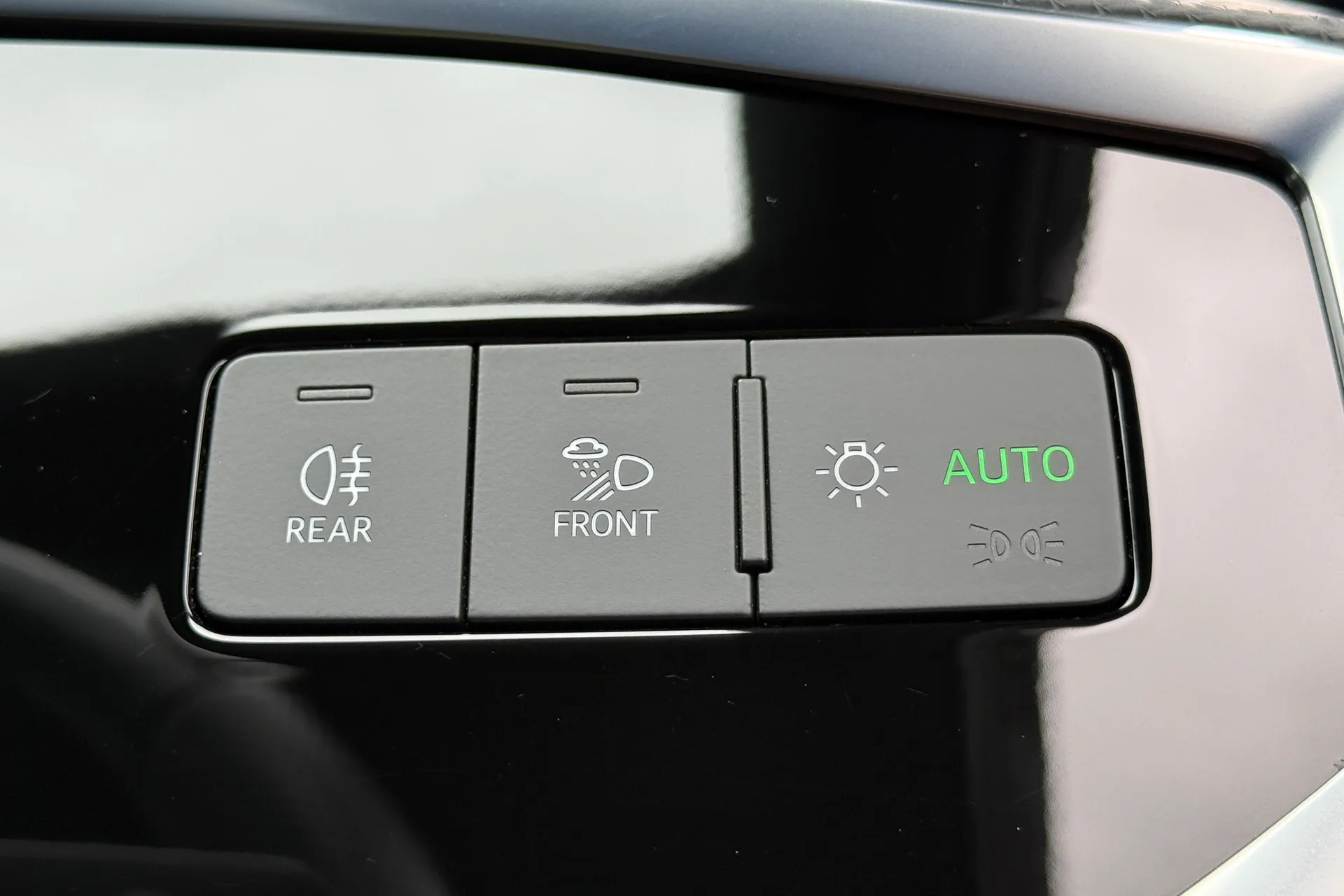 Audi Q3 thumbnail image number 22
