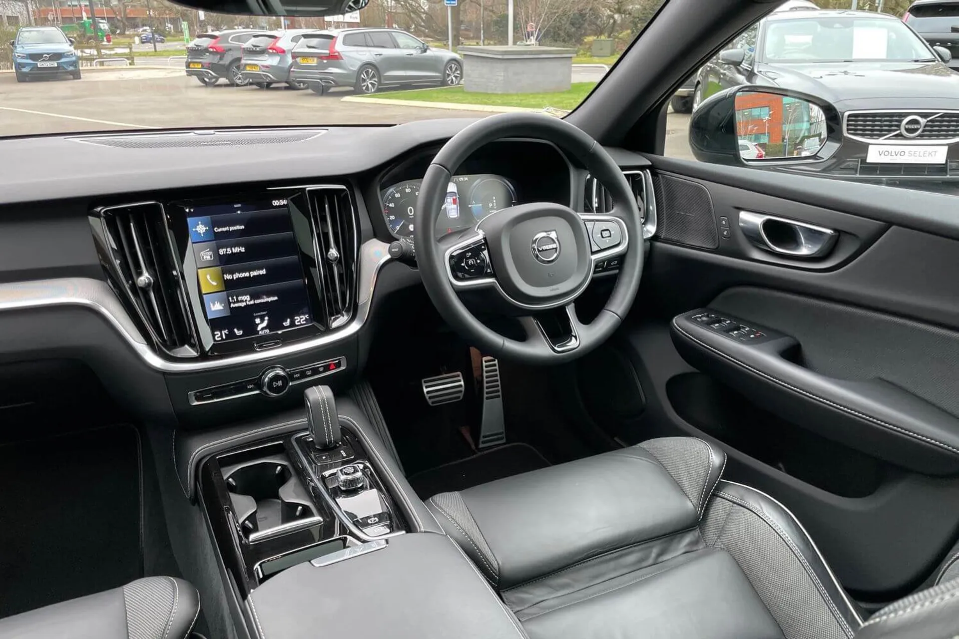 Volvo V60 thumbnail image number 31