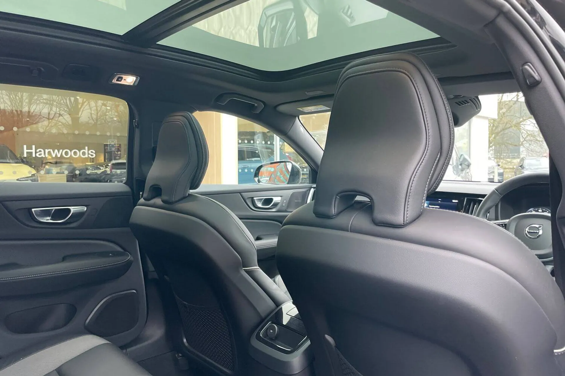 Volvo V60 thumbnail image number 20