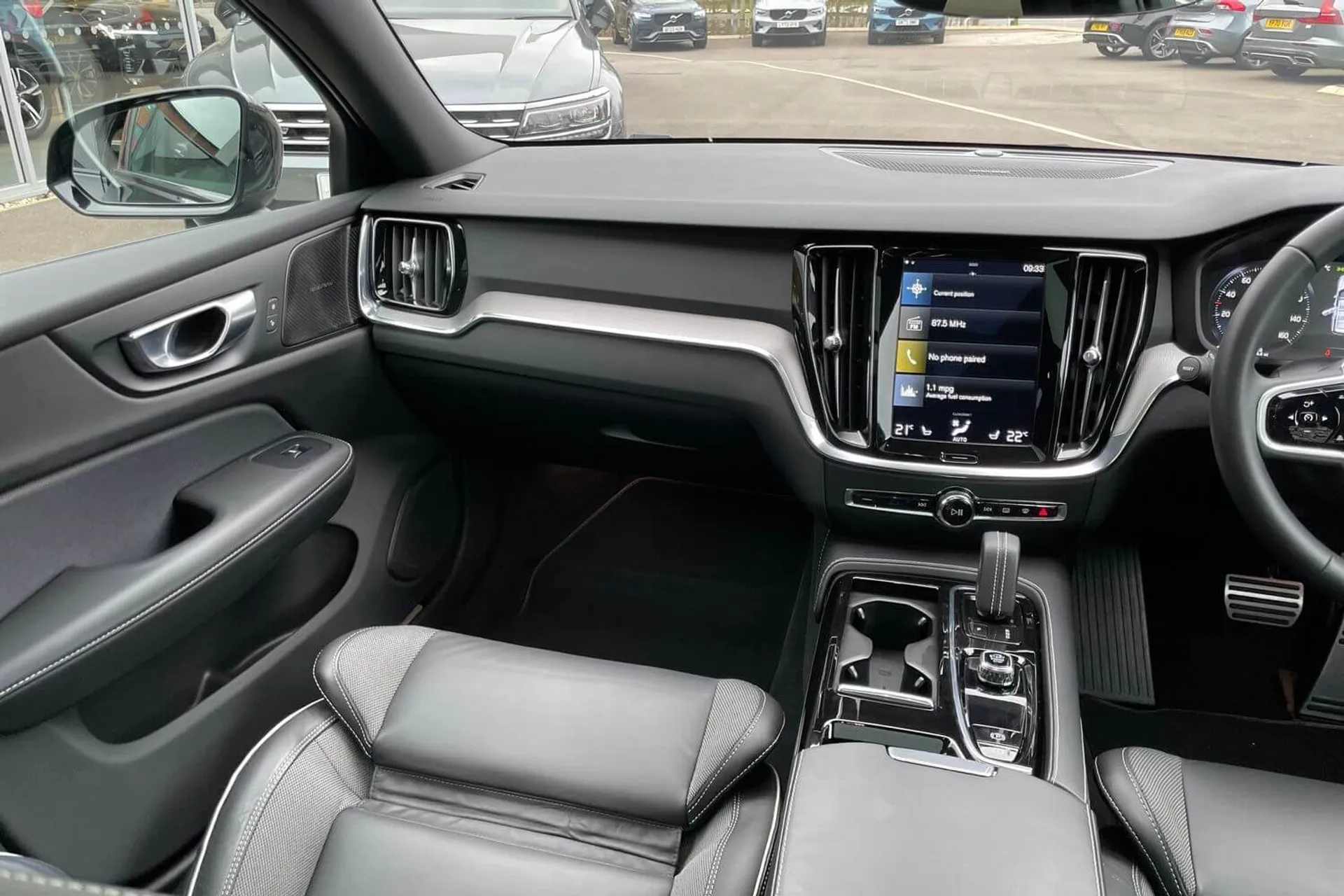 Volvo V60 thumbnail image number 30