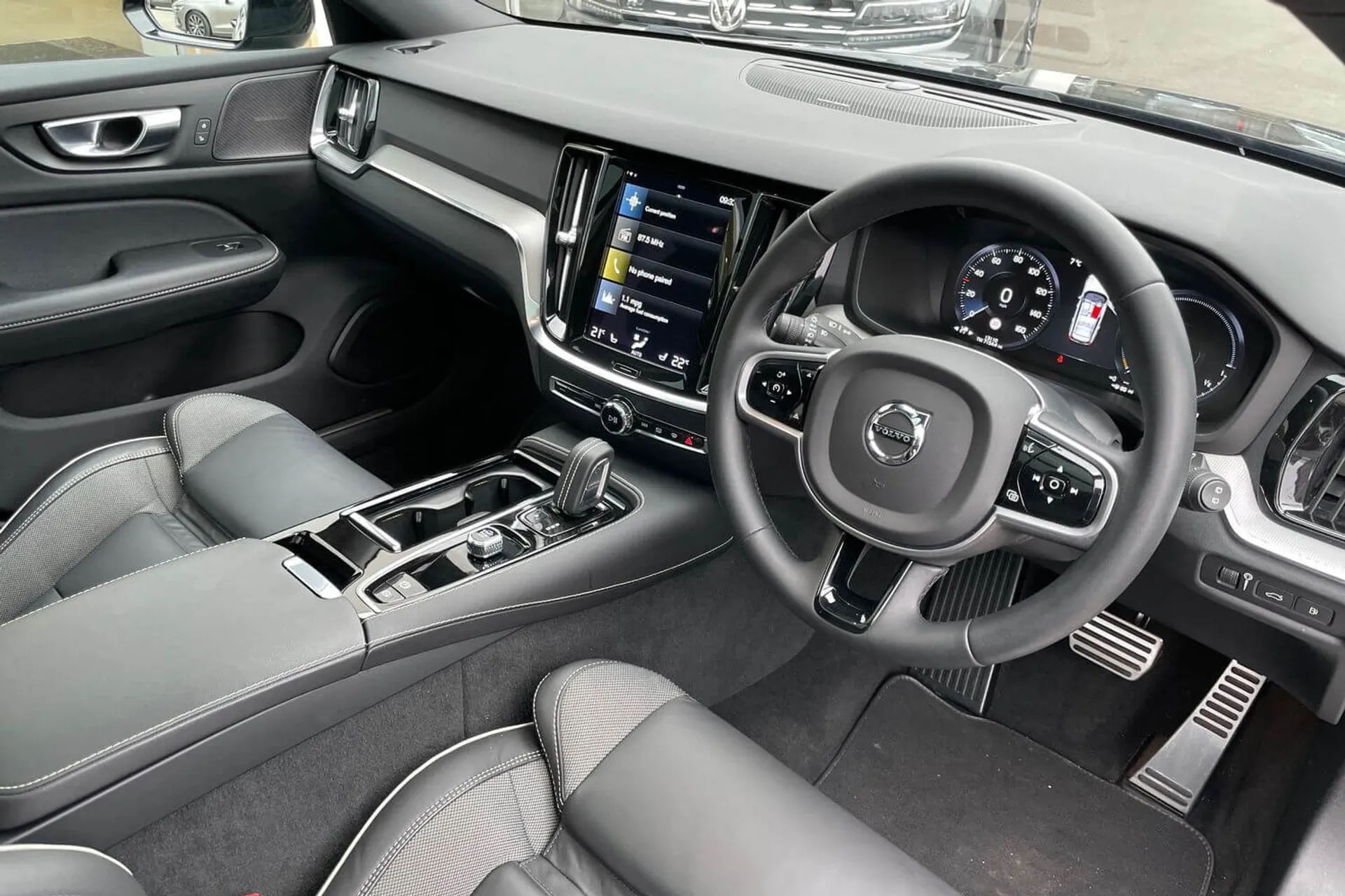Volvo V60 thumbnail image number 23