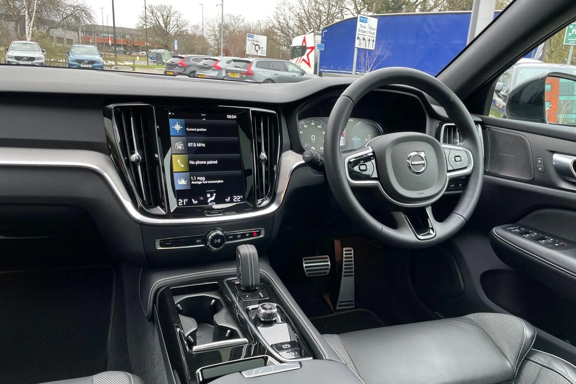Volvo V60 thumbnail image number 33