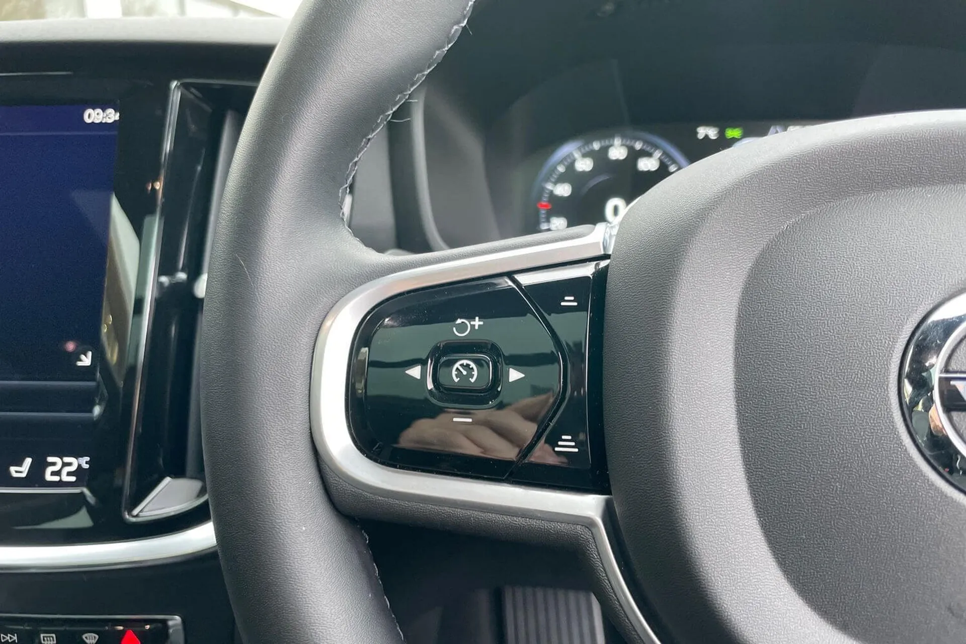 Volvo V60 thumbnail image number 34