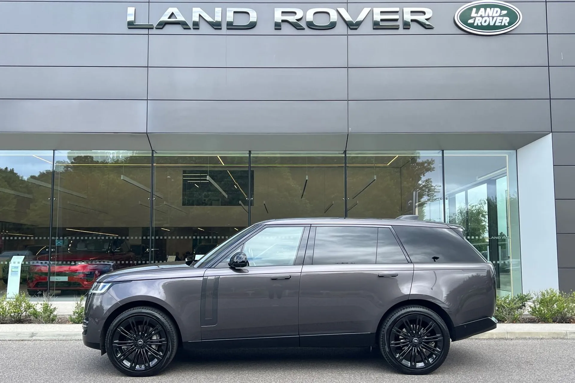 LAND ROVER RANGE ROVER thumbnail image number 7