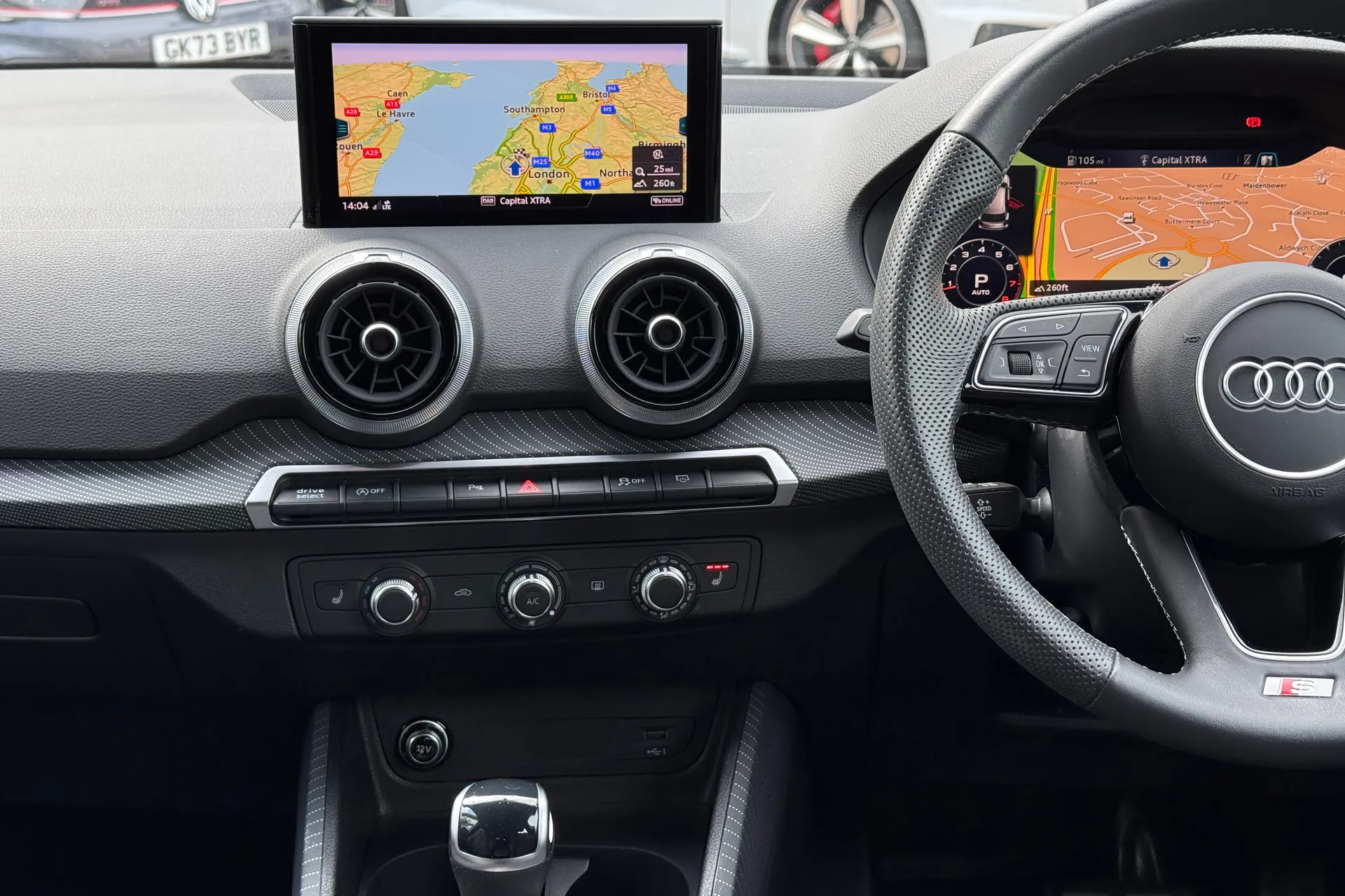 Audi Q2 thumbnail image number 38