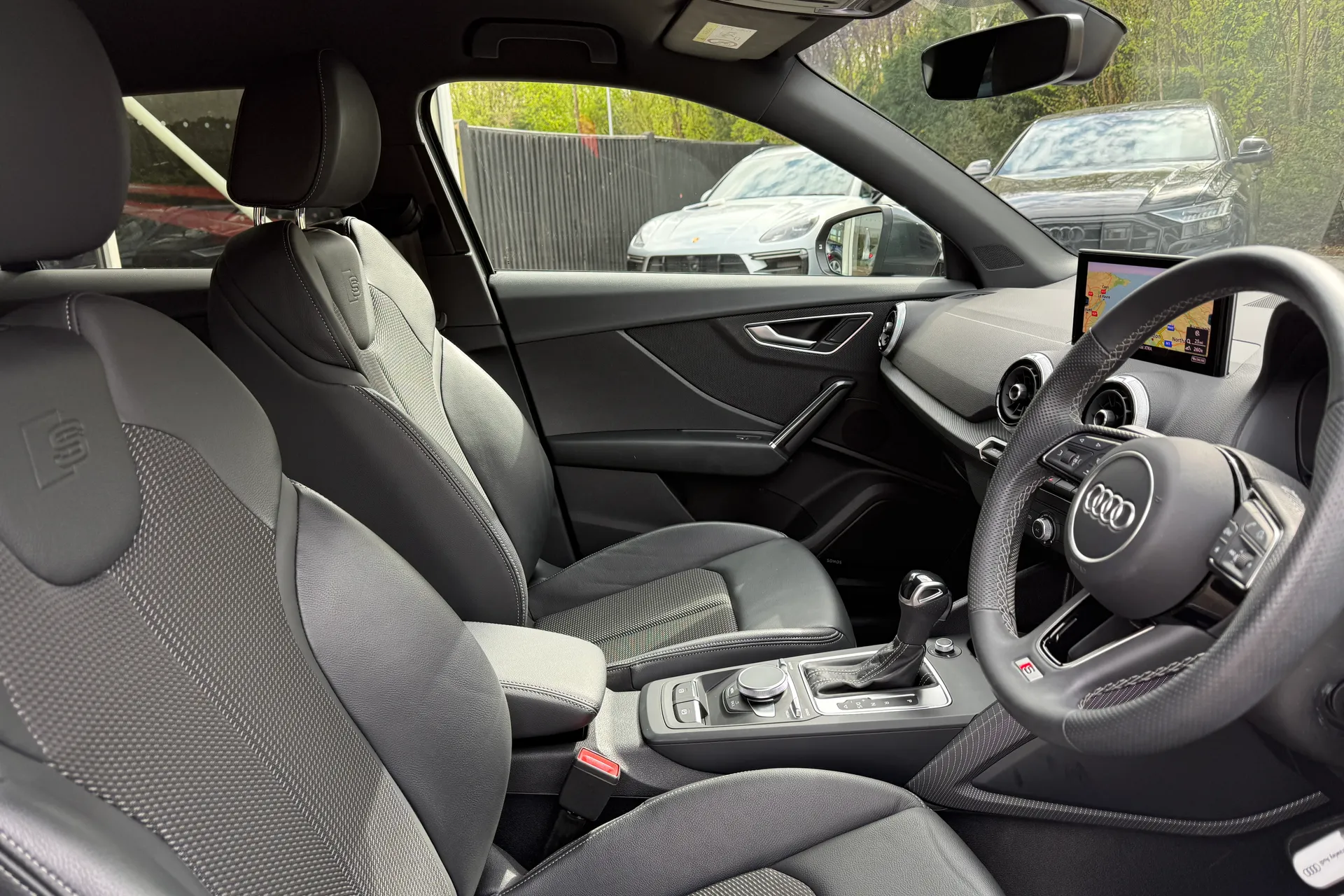 Audi Q2 thumbnail image number 29