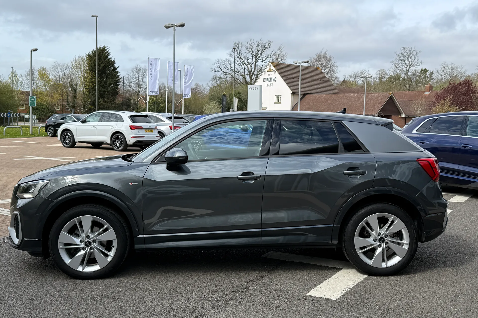 Audi Q2 thumbnail image number 48