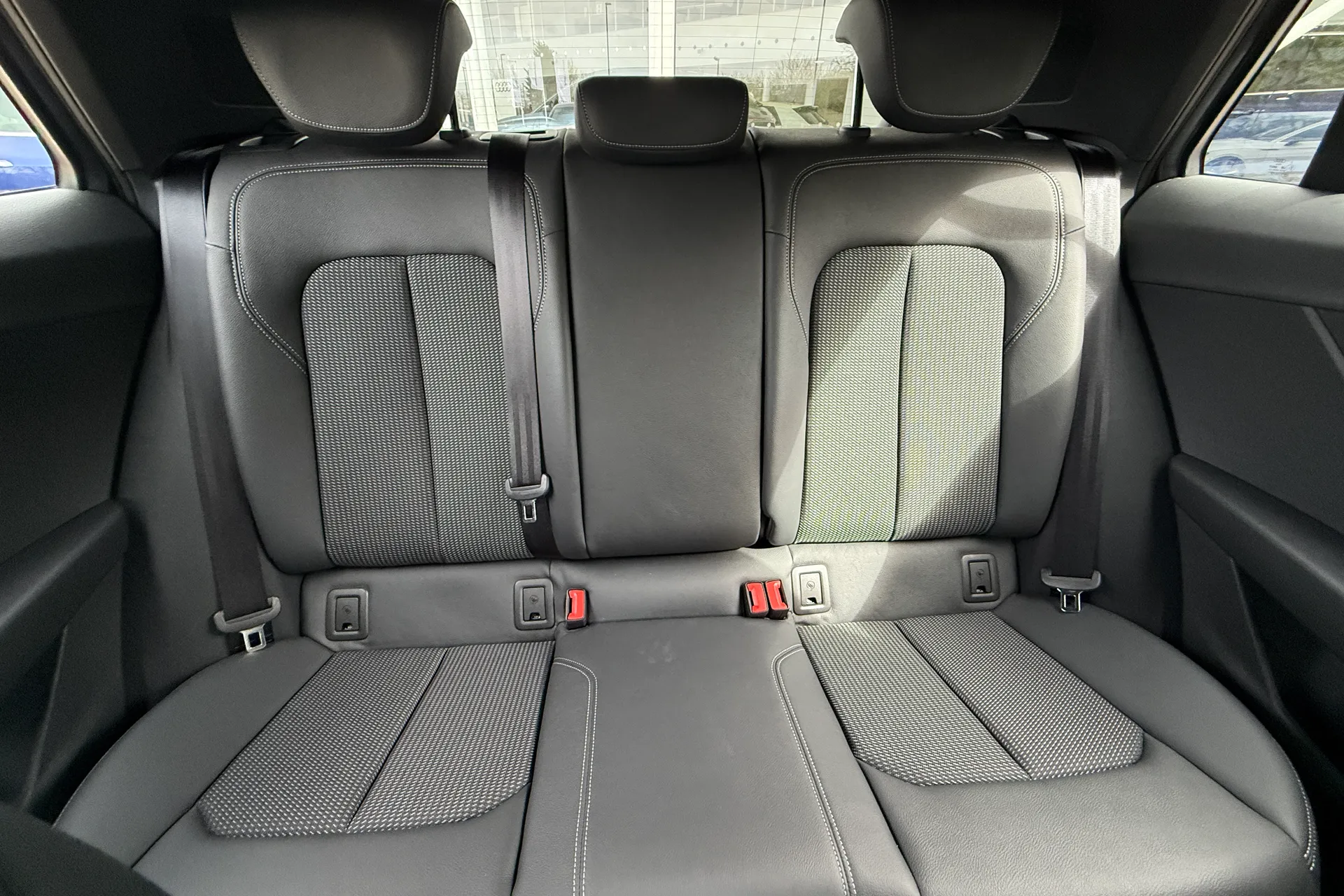 Audi Q2 thumbnail image number 26