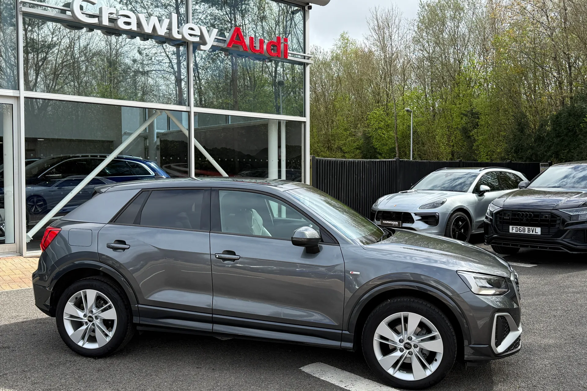 Audi Q2 thumbnail image number 2