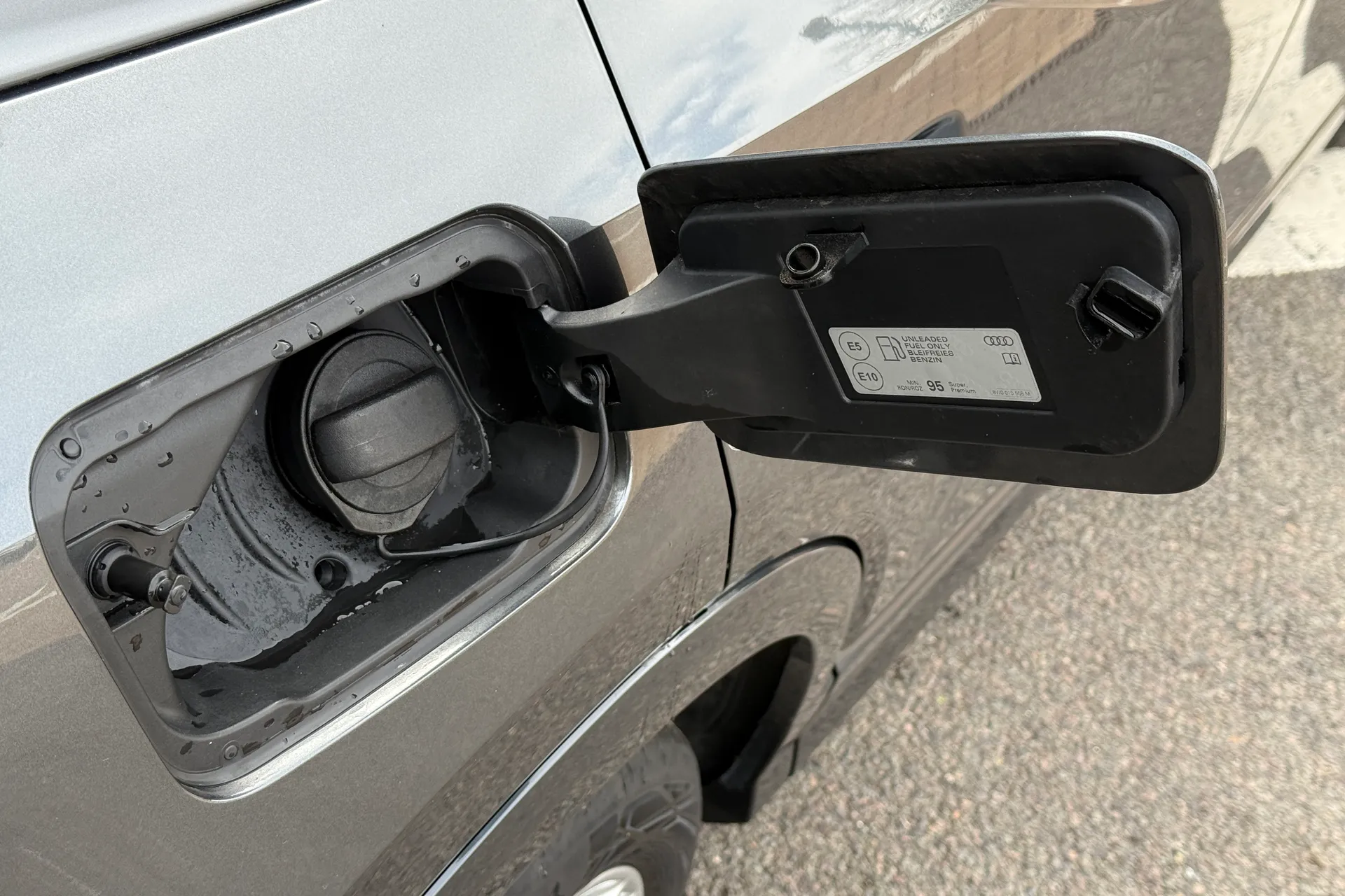 Audi Q2 thumbnail image number 32