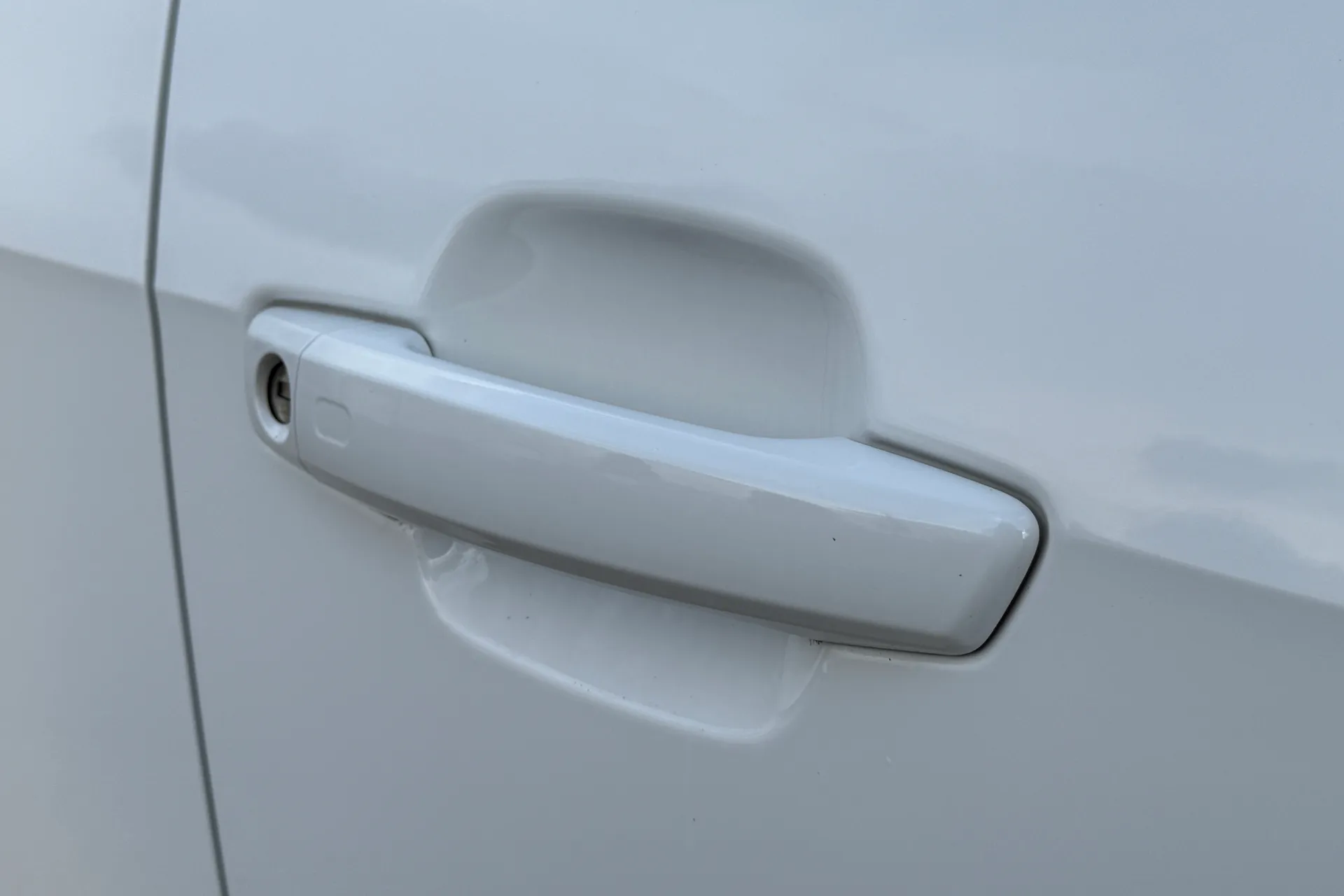 Audi Q2 thumbnail image number 48