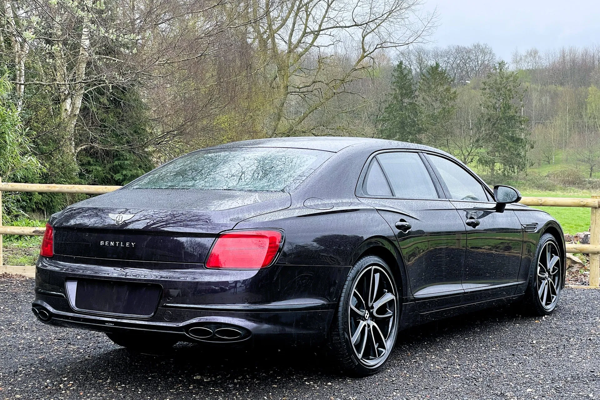 Bentley FLYING SPUR thumbnail image number 8