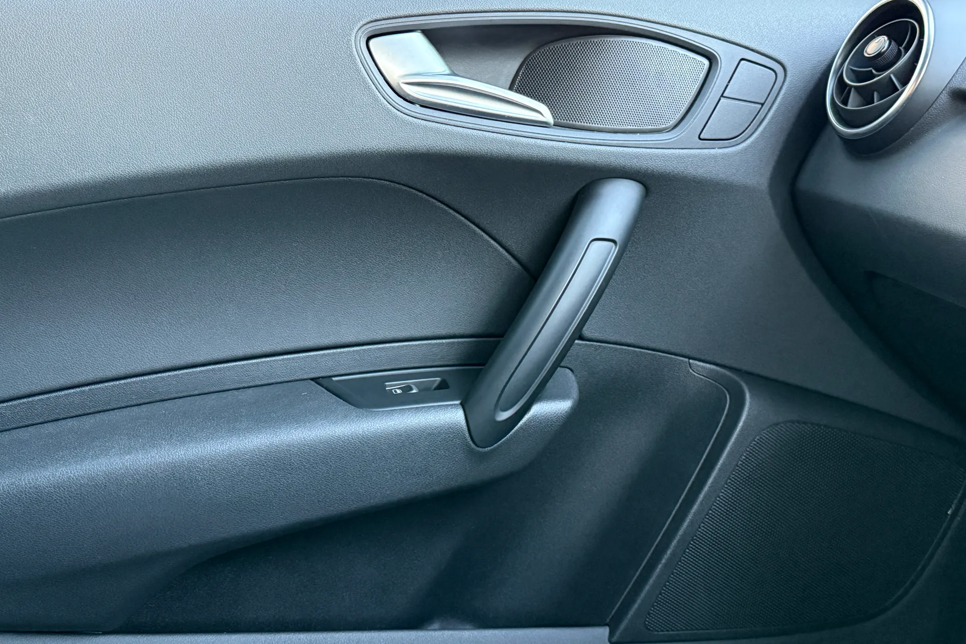 Audi A1 thumbnail image number 21