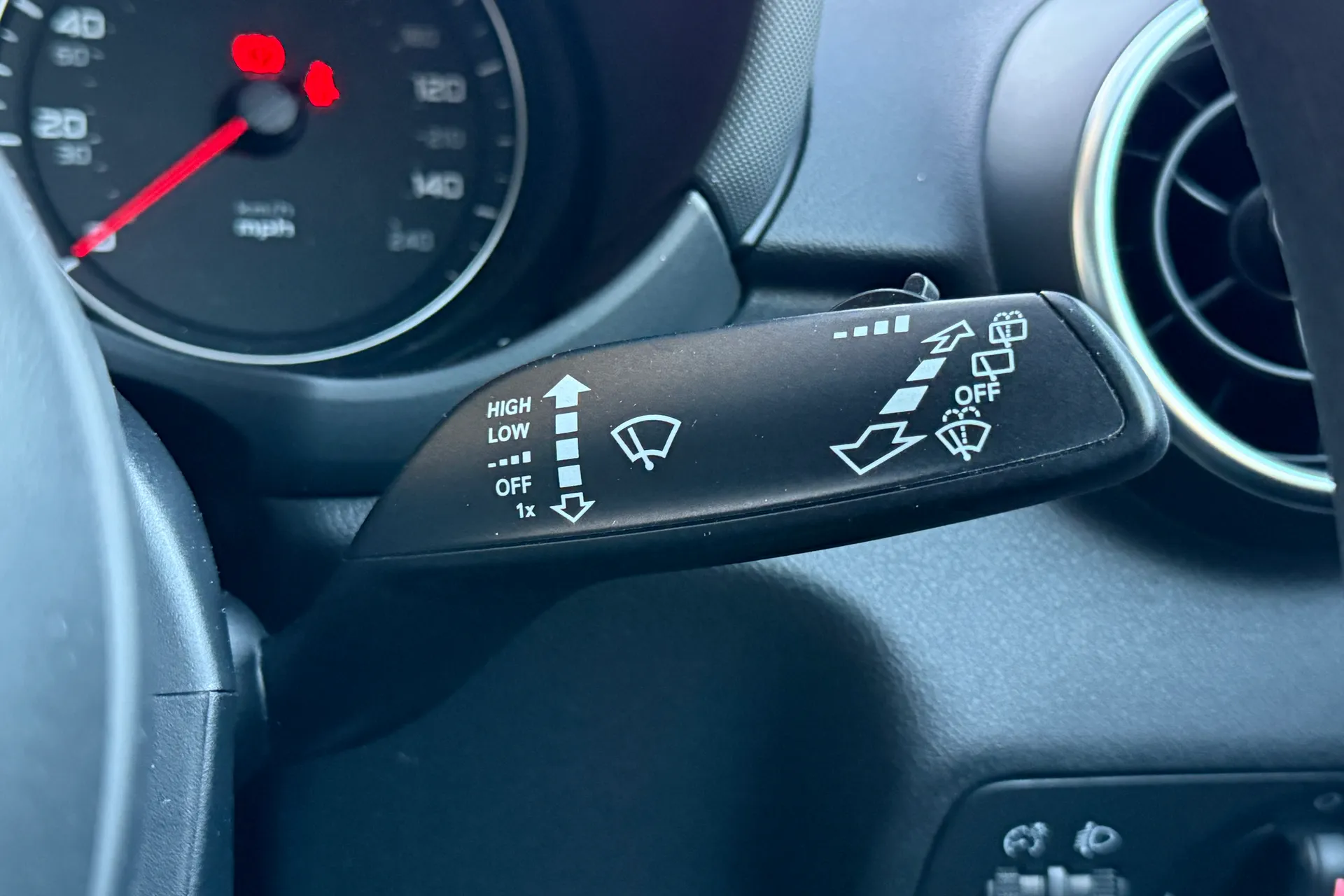 Audi A1 thumbnail image number 14