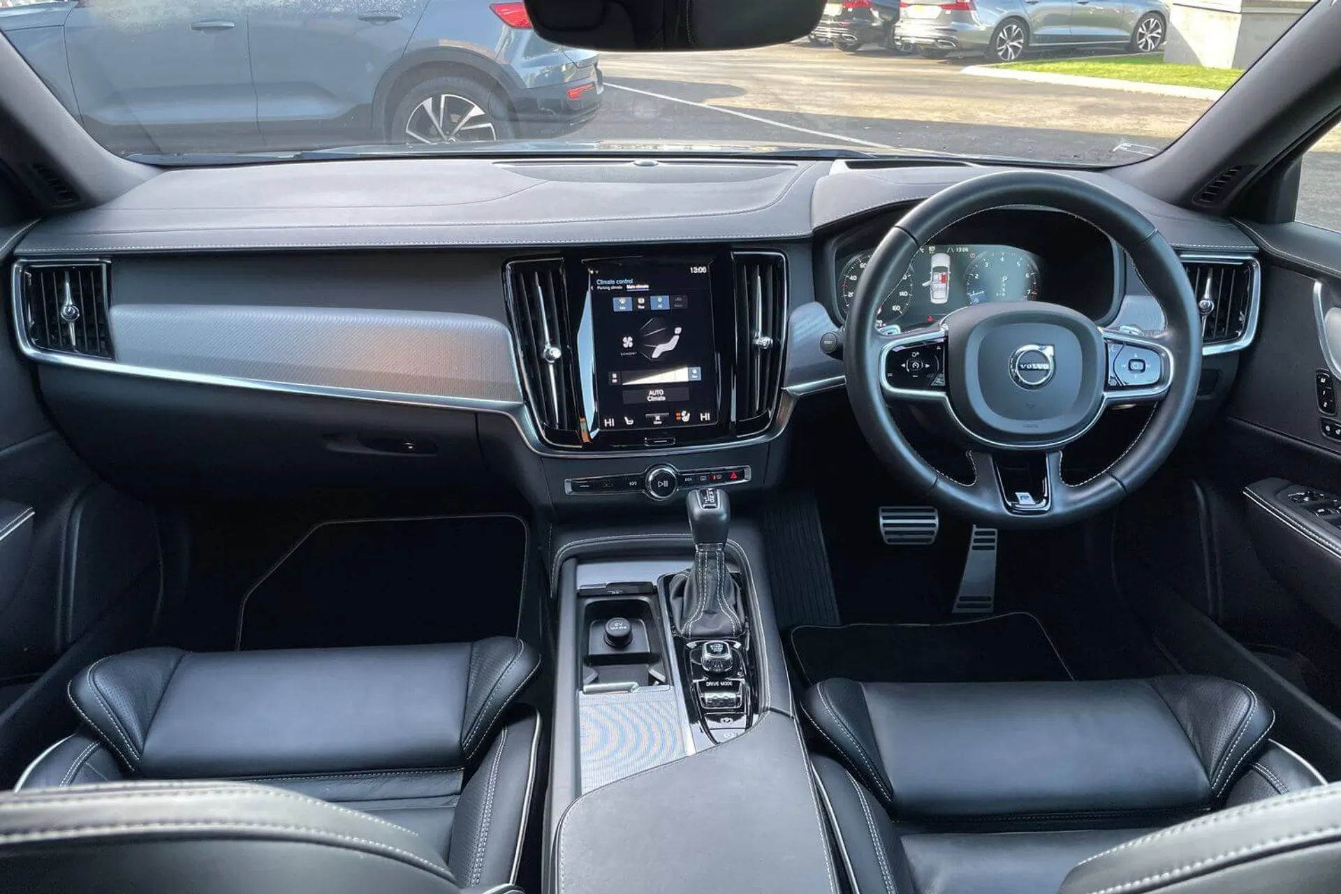 Volvo S90 thumbnail image number 30