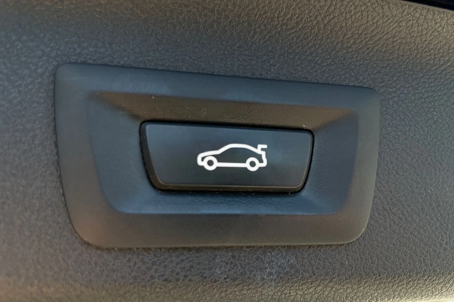 BMW 5 SERIES thumbnail image number 20