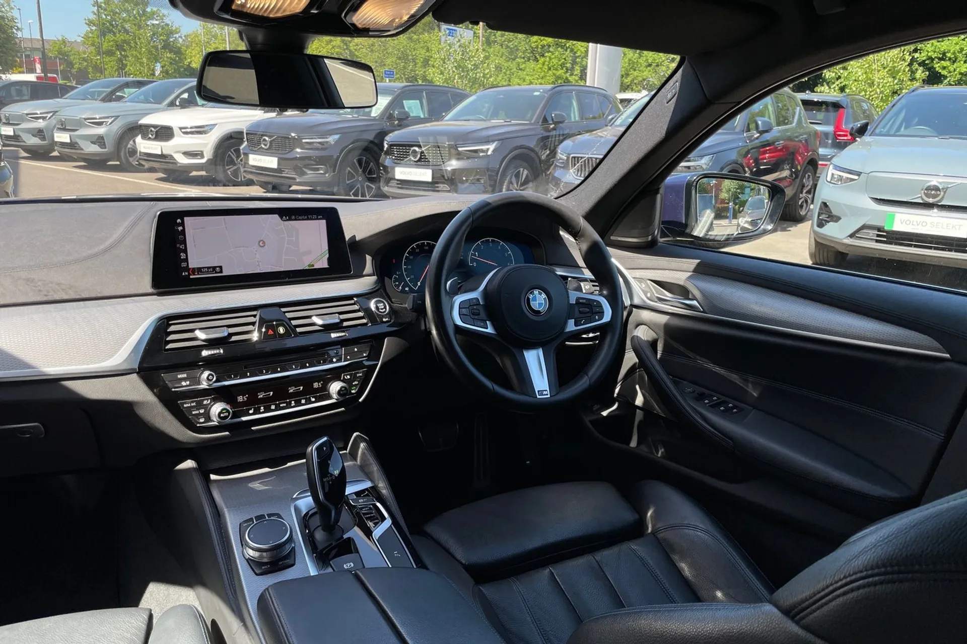 BMW 5 SERIES thumbnail image number 32