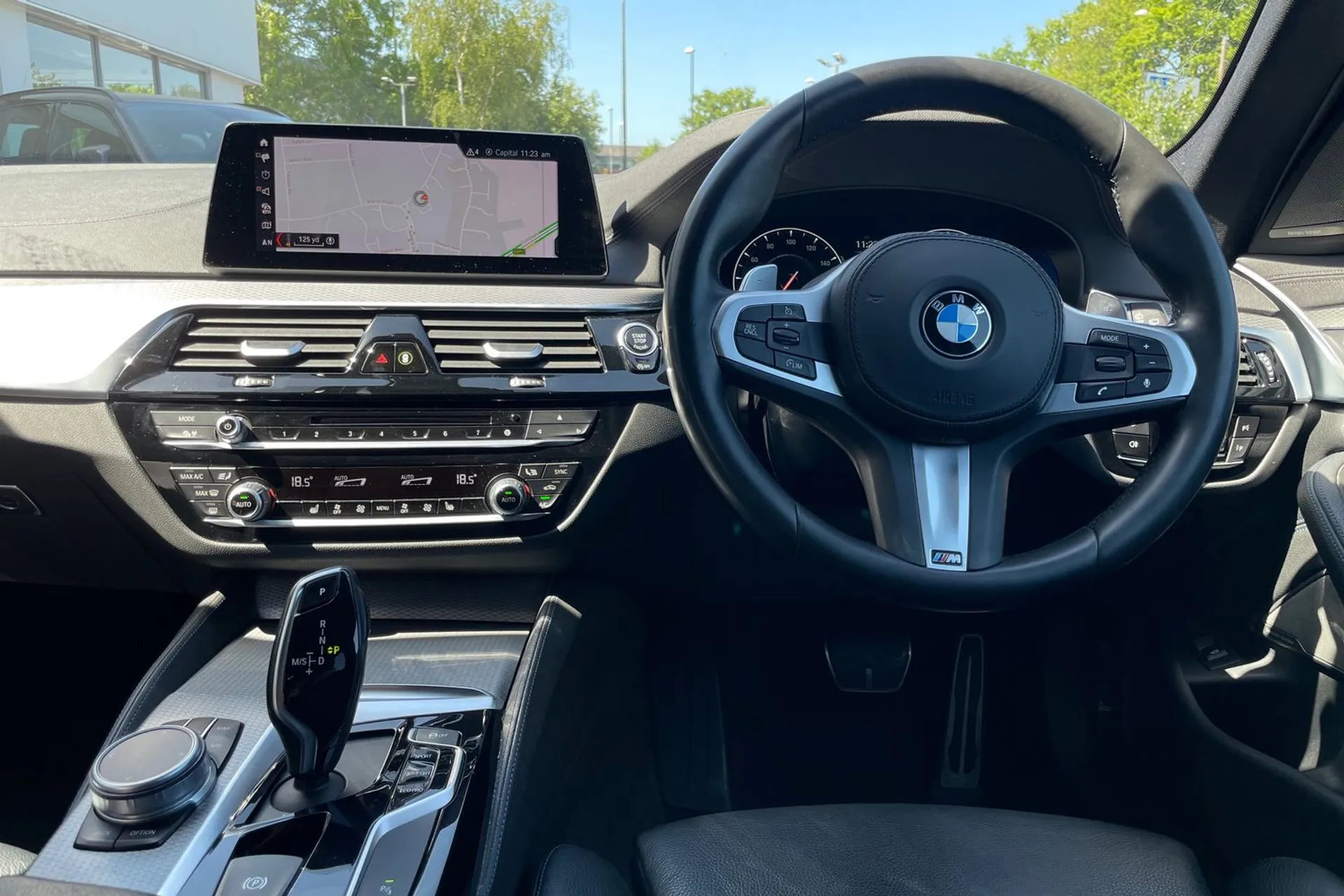 BMW 5 SERIES thumbnail image number 33