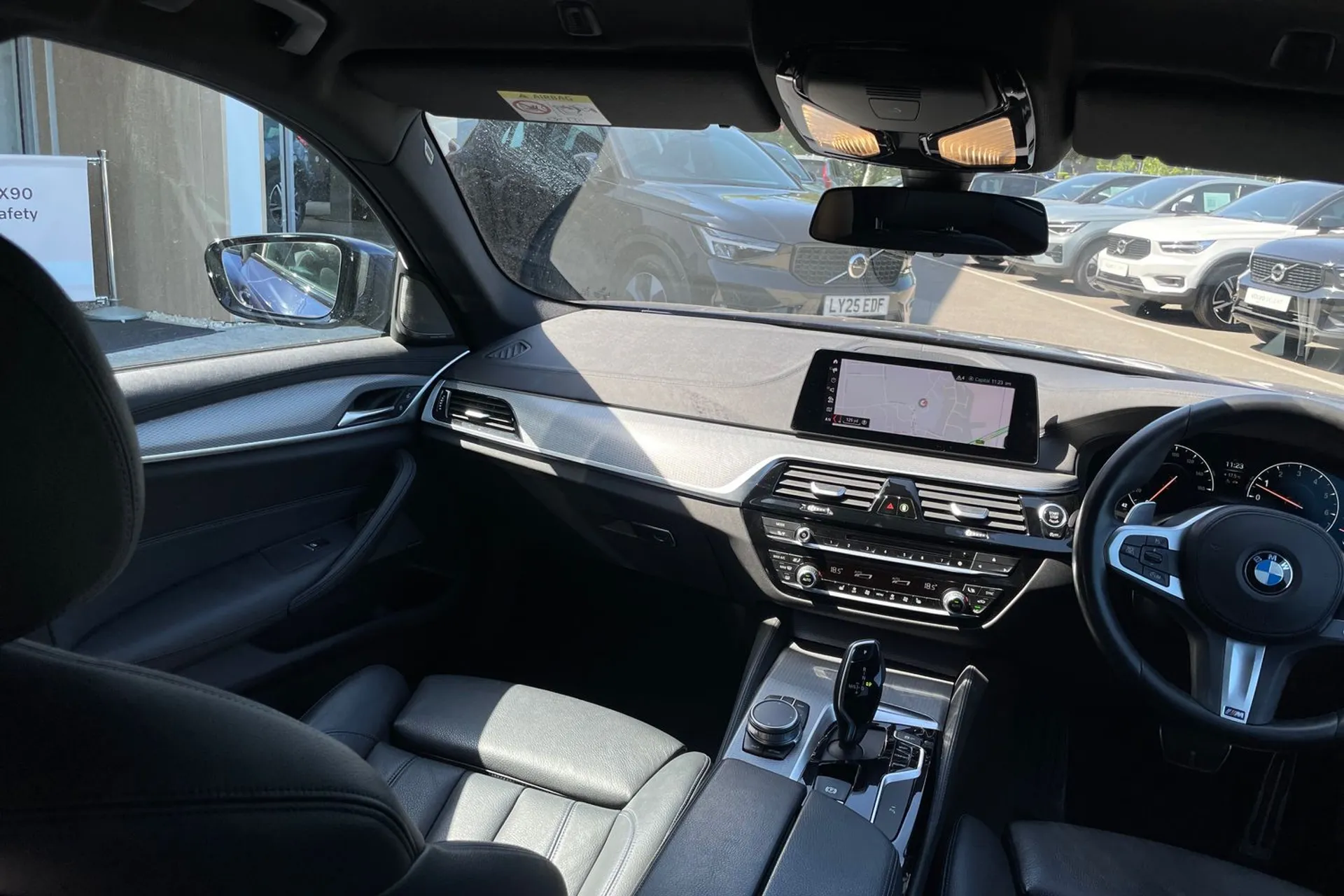 BMW 5 SERIES thumbnail image number 31